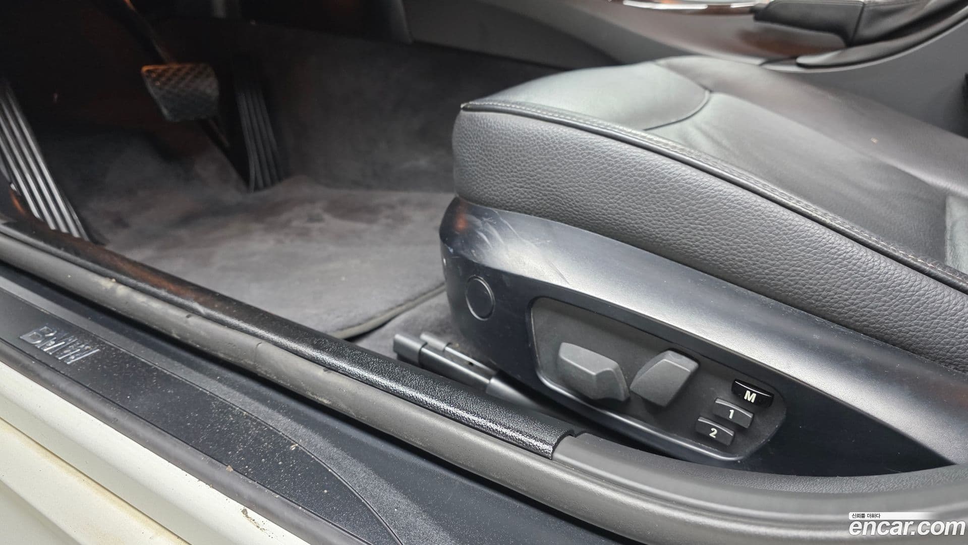 Main__Slider__Photo:3-Series BMW 2011.11-15