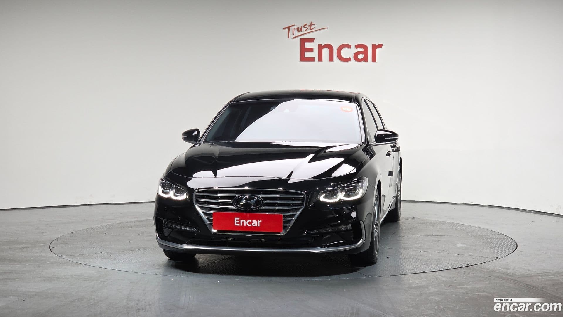 Main__Slider__Photo:Grandeur Hyundai 2018.2-2