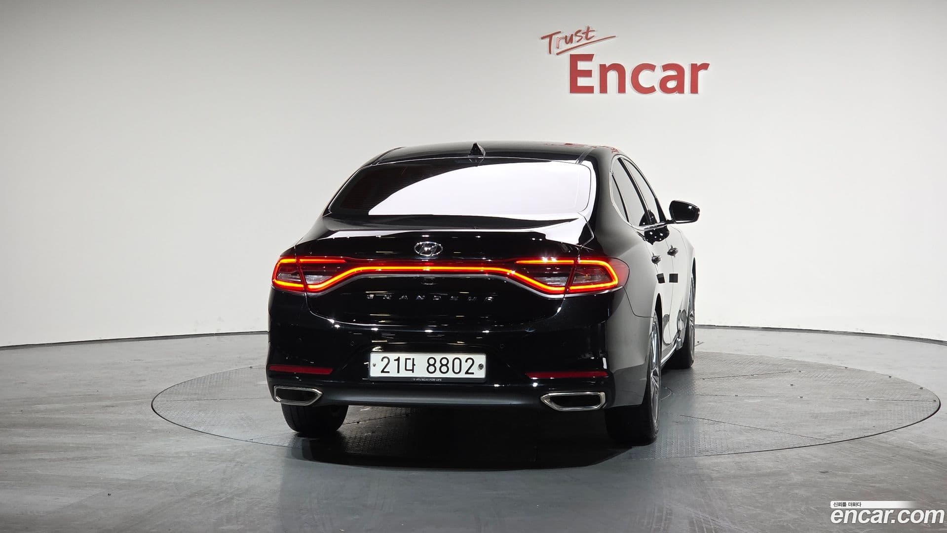 Main__Slider__Photo:Grandeur Hyundai 2018.2-3