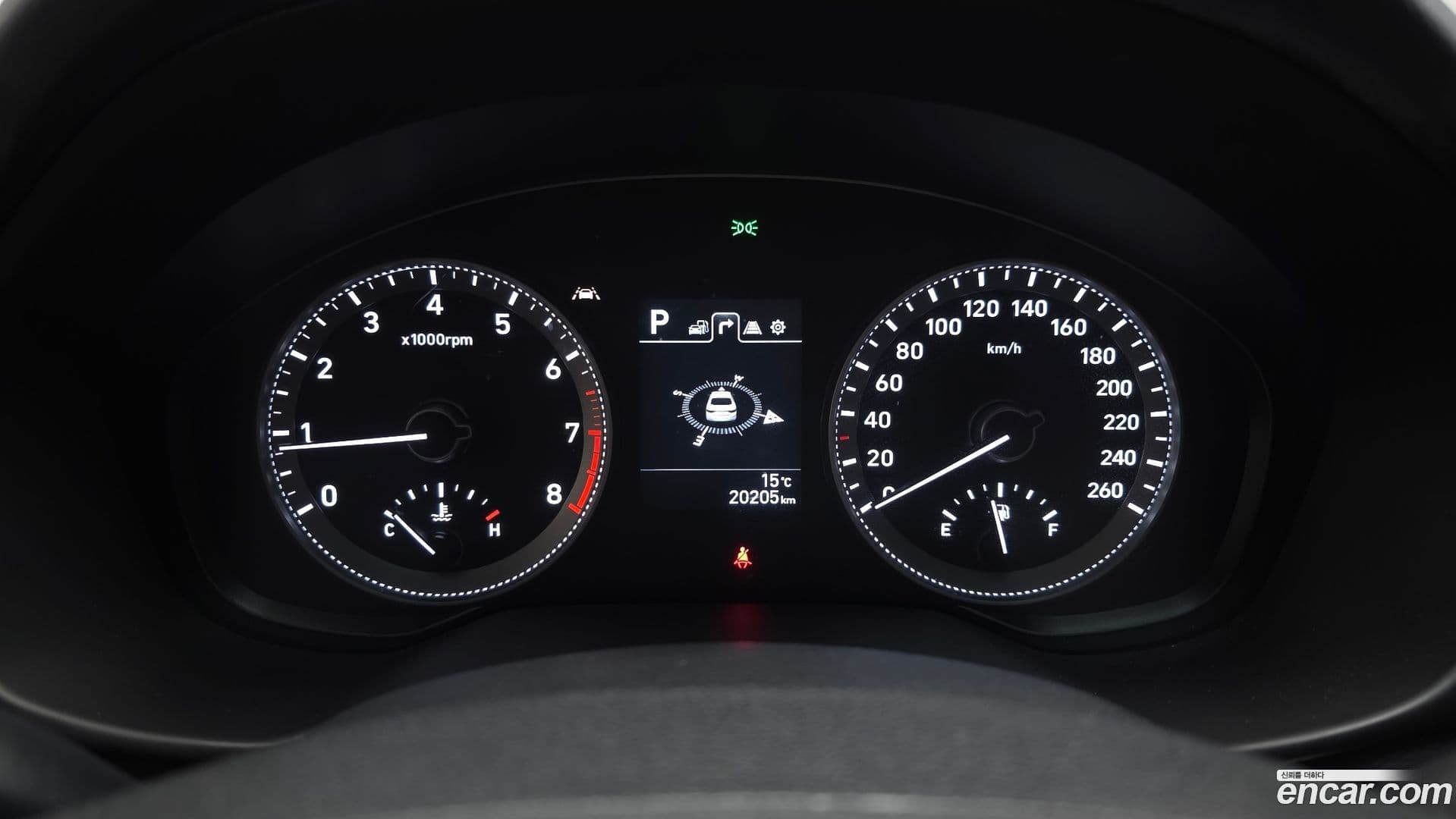 Main__Slider__Photo:Grandeur Hyundai 2018.2-7