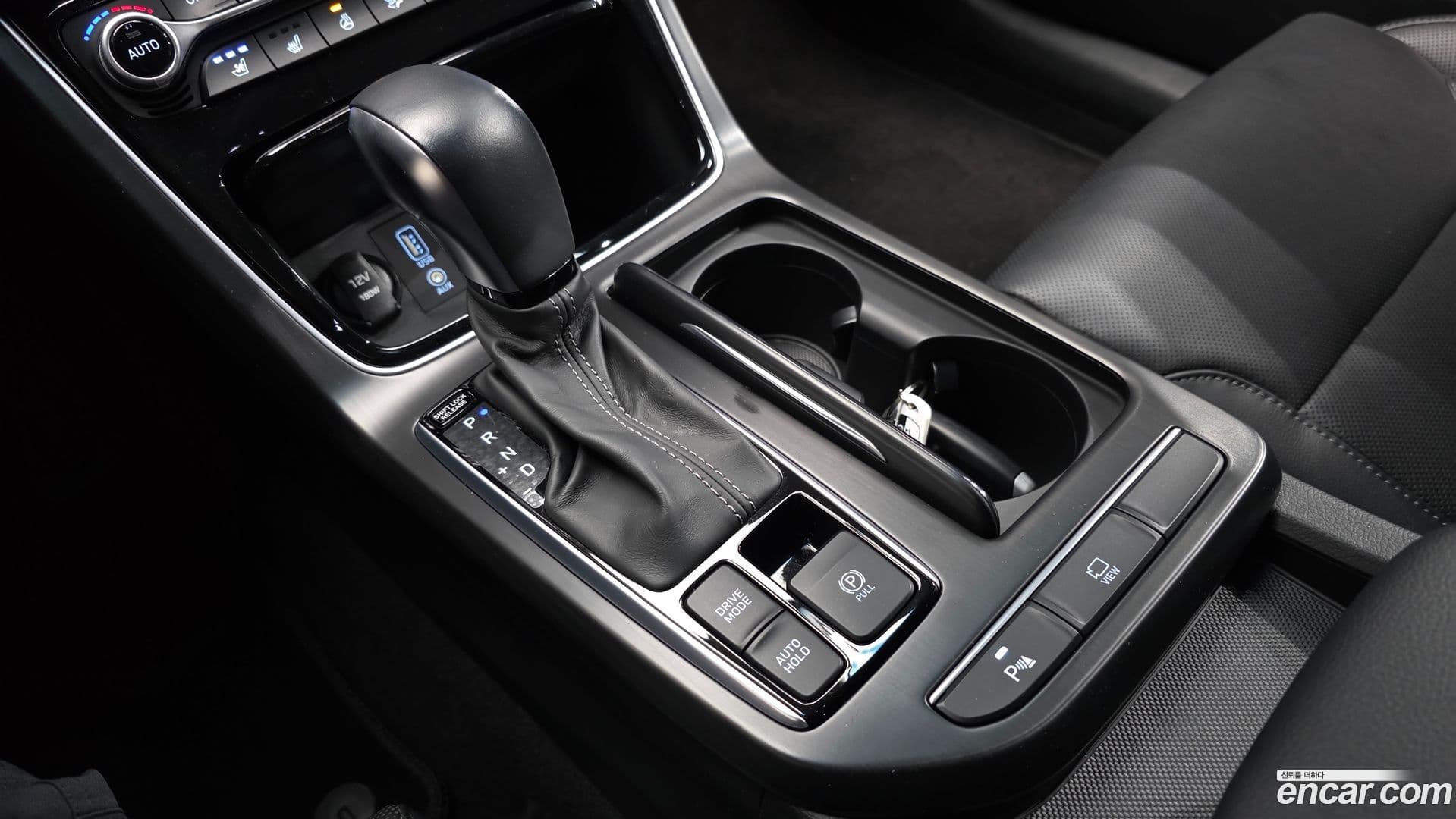 Main__Slider__Photo:Grandeur Hyundai 2018.2-8