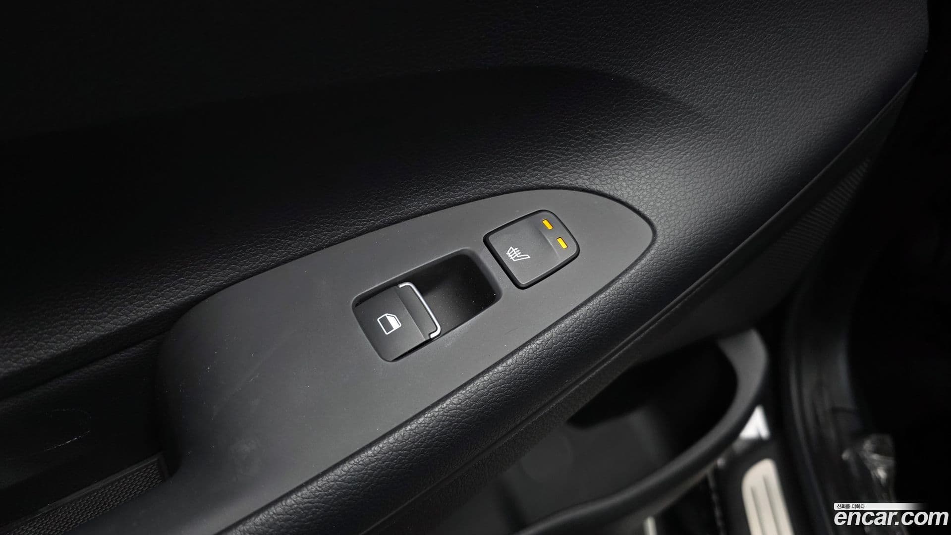 Main__Slider__Photo:Grandeur Hyundai 2018.2-18