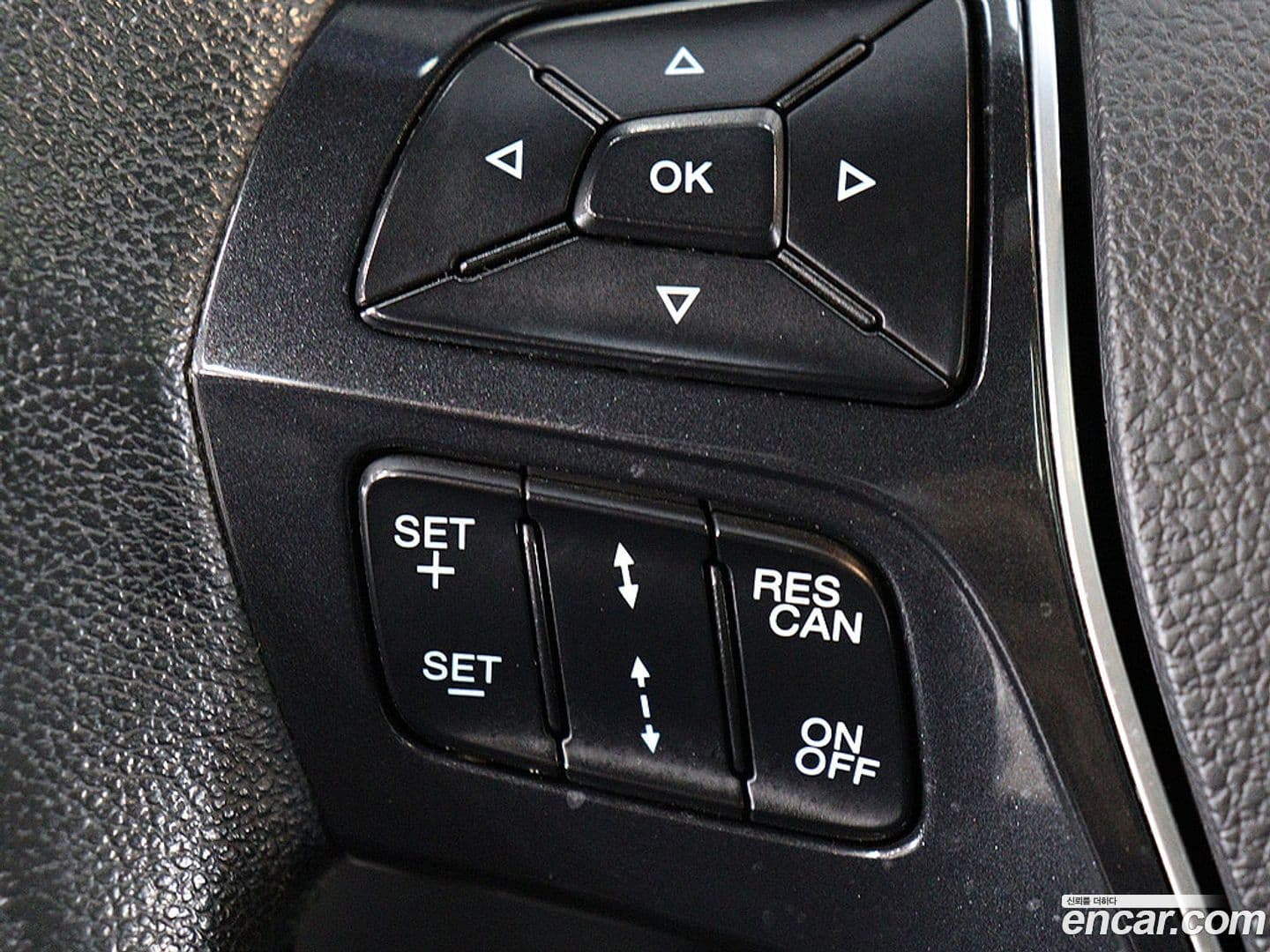 Main__Slider__Photo:Explorer Ford 2018.5-10