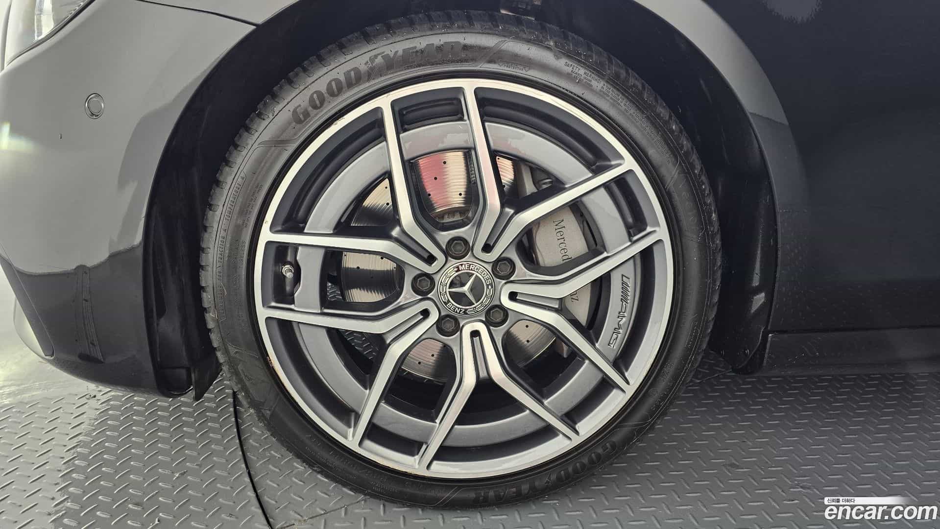 E-Class Mercedes-Benz 2020.11-OUTER-005