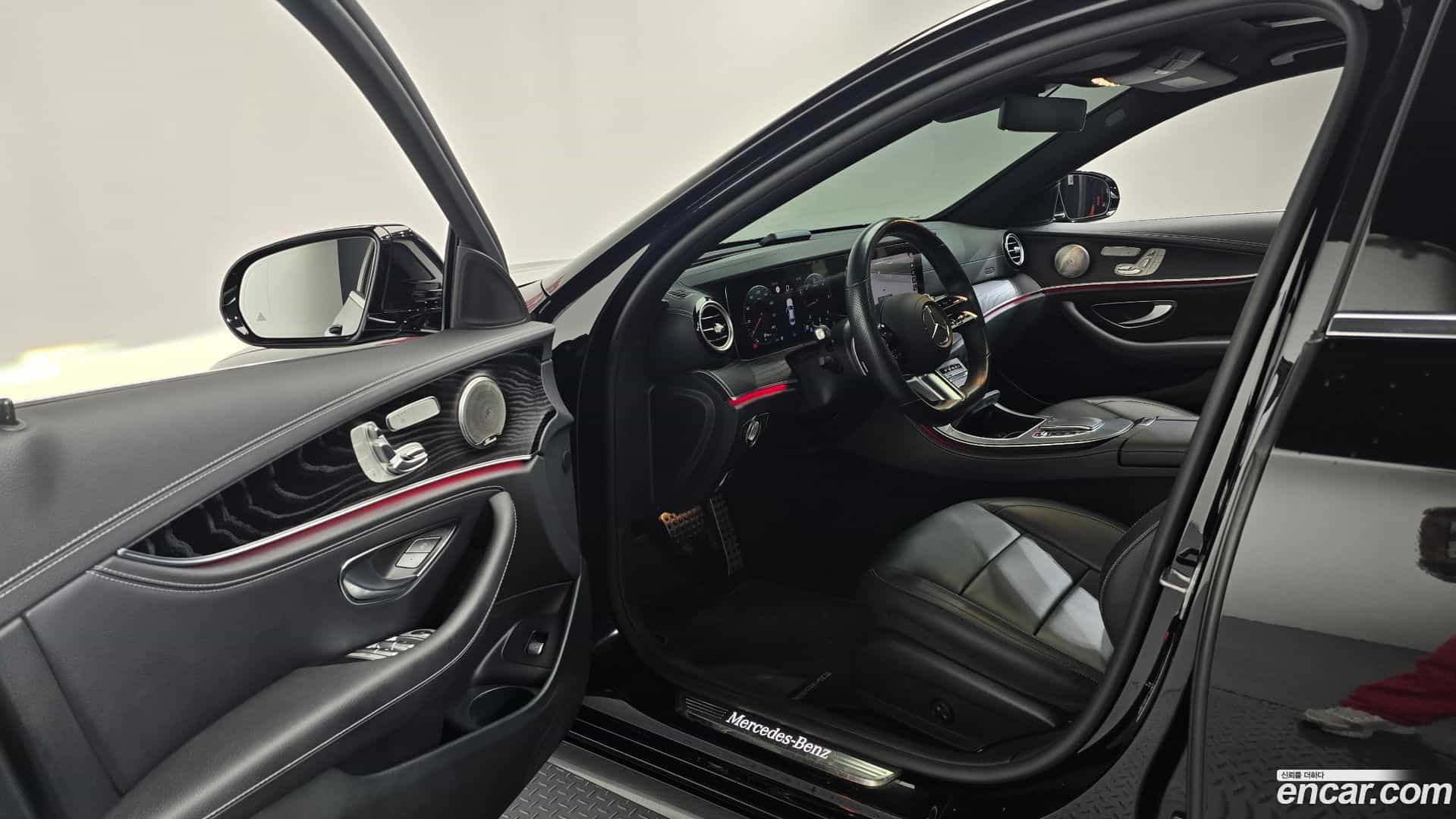 E-Class Mercedes-Benz 2020.11-INNER-010