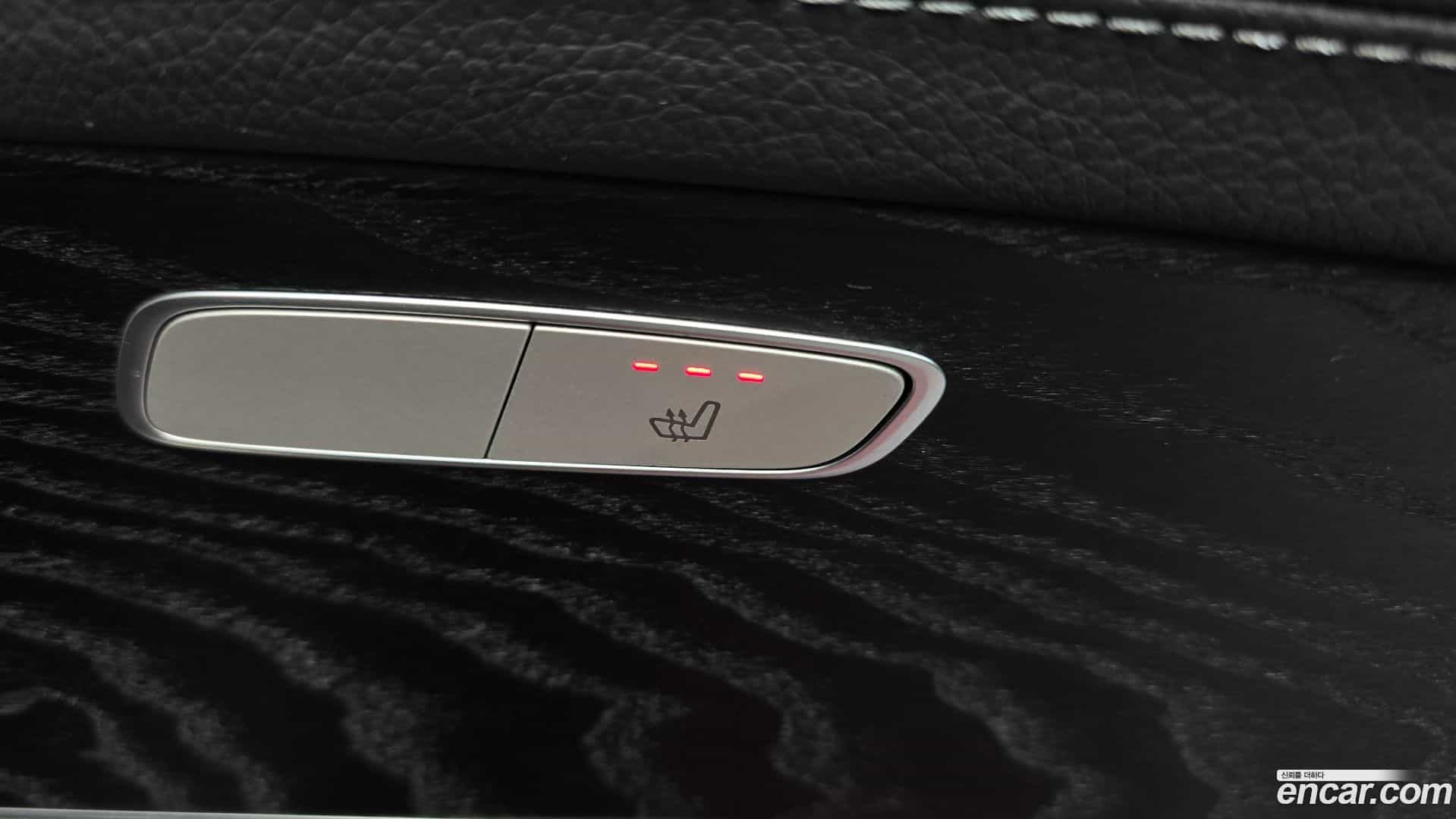 E-Class Mercedes-Benz 2020.11-OPTION-023