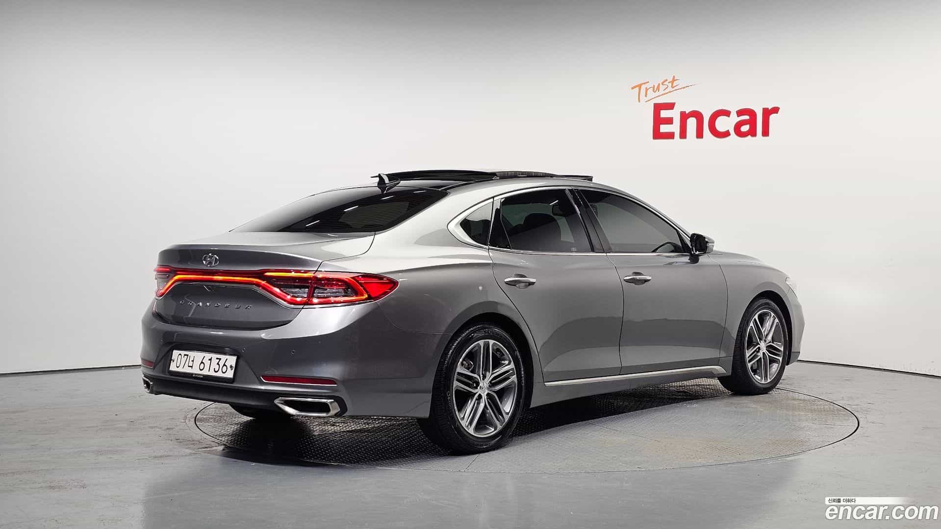 Grandeur Hyundai 2017.2-OUTER-002