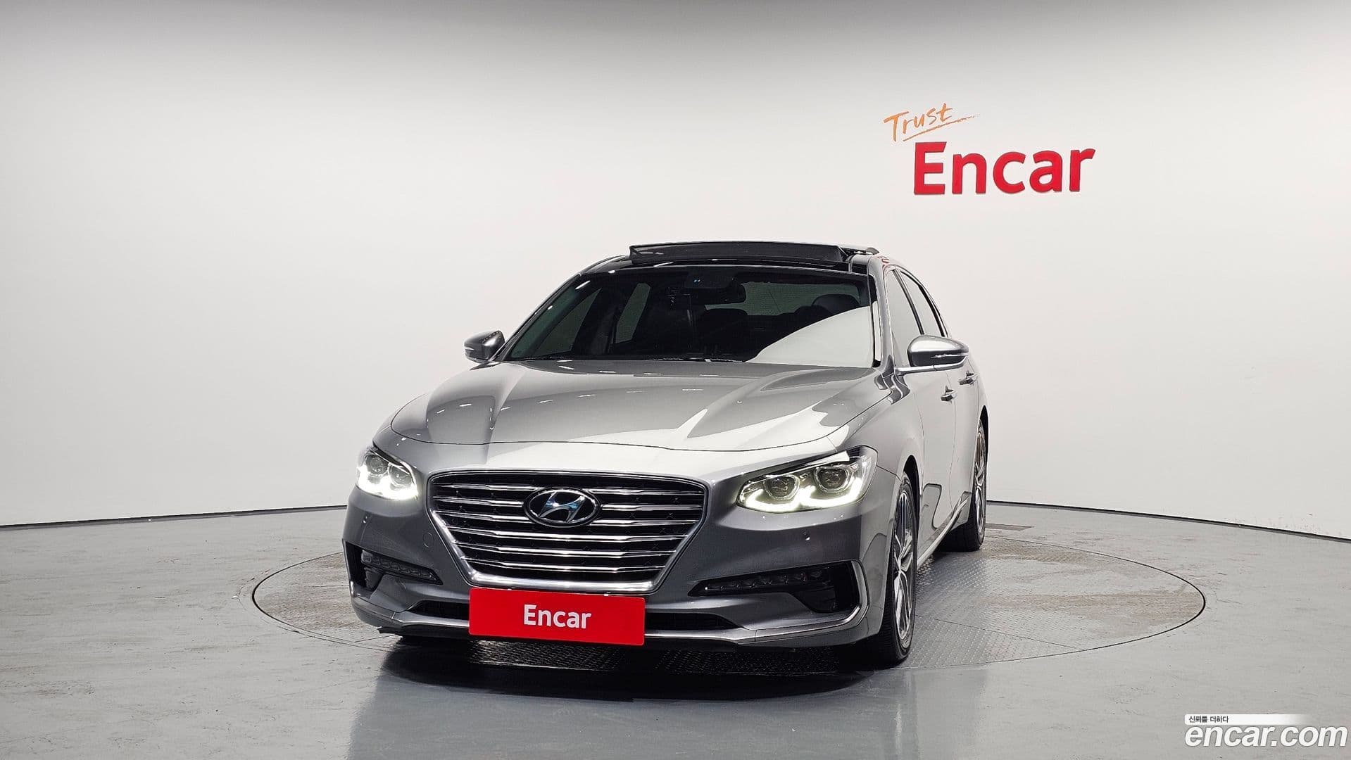 Main__Slider__Photo:Grandeur Hyundai 2017.2-2