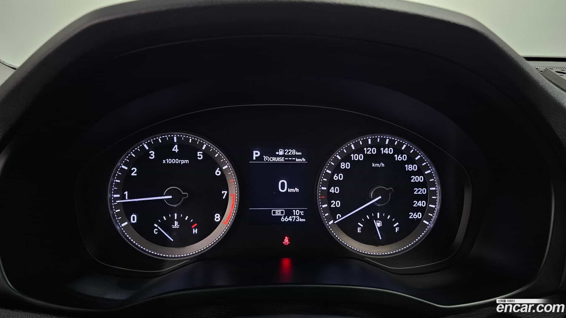 Grandeur Hyundai 2017.2-INNER-008