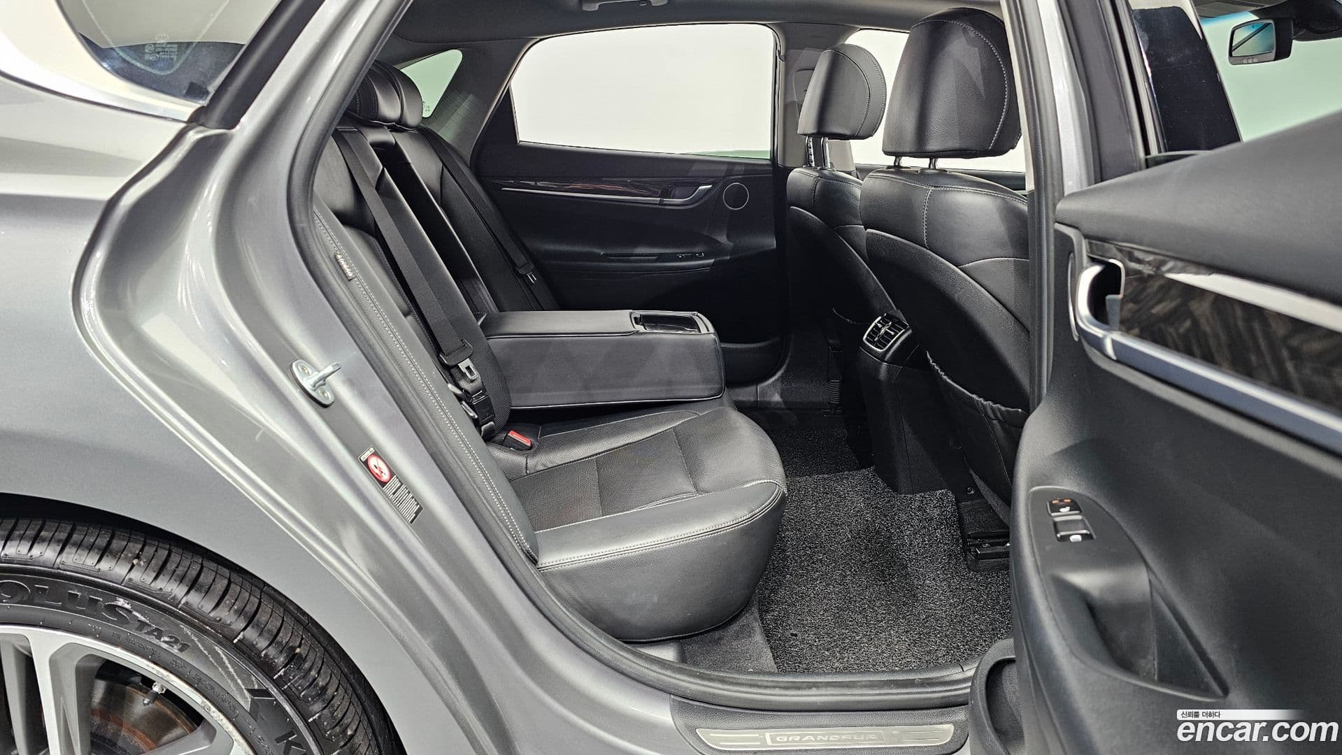 Main__Slider__Photo:Grandeur Hyundai 2017.2-11