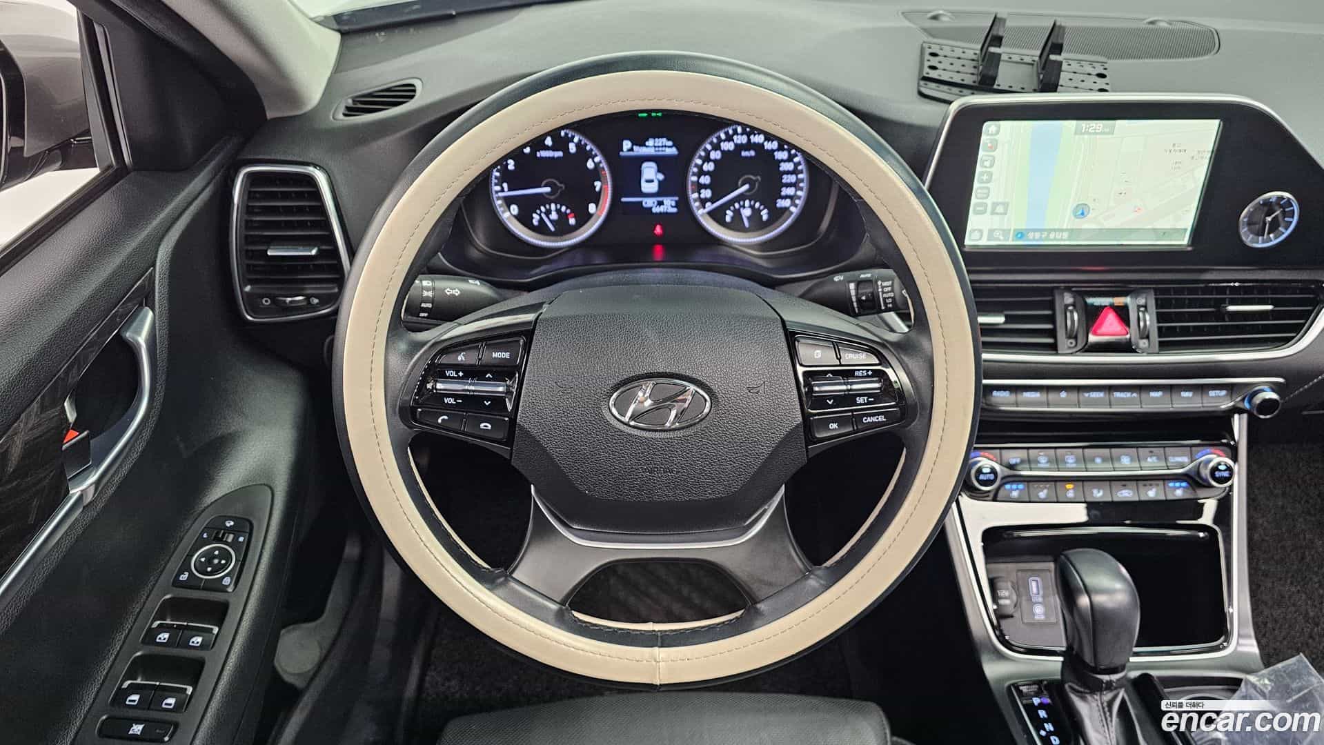 Grandeur Hyundai 2017.2-OPTION-017