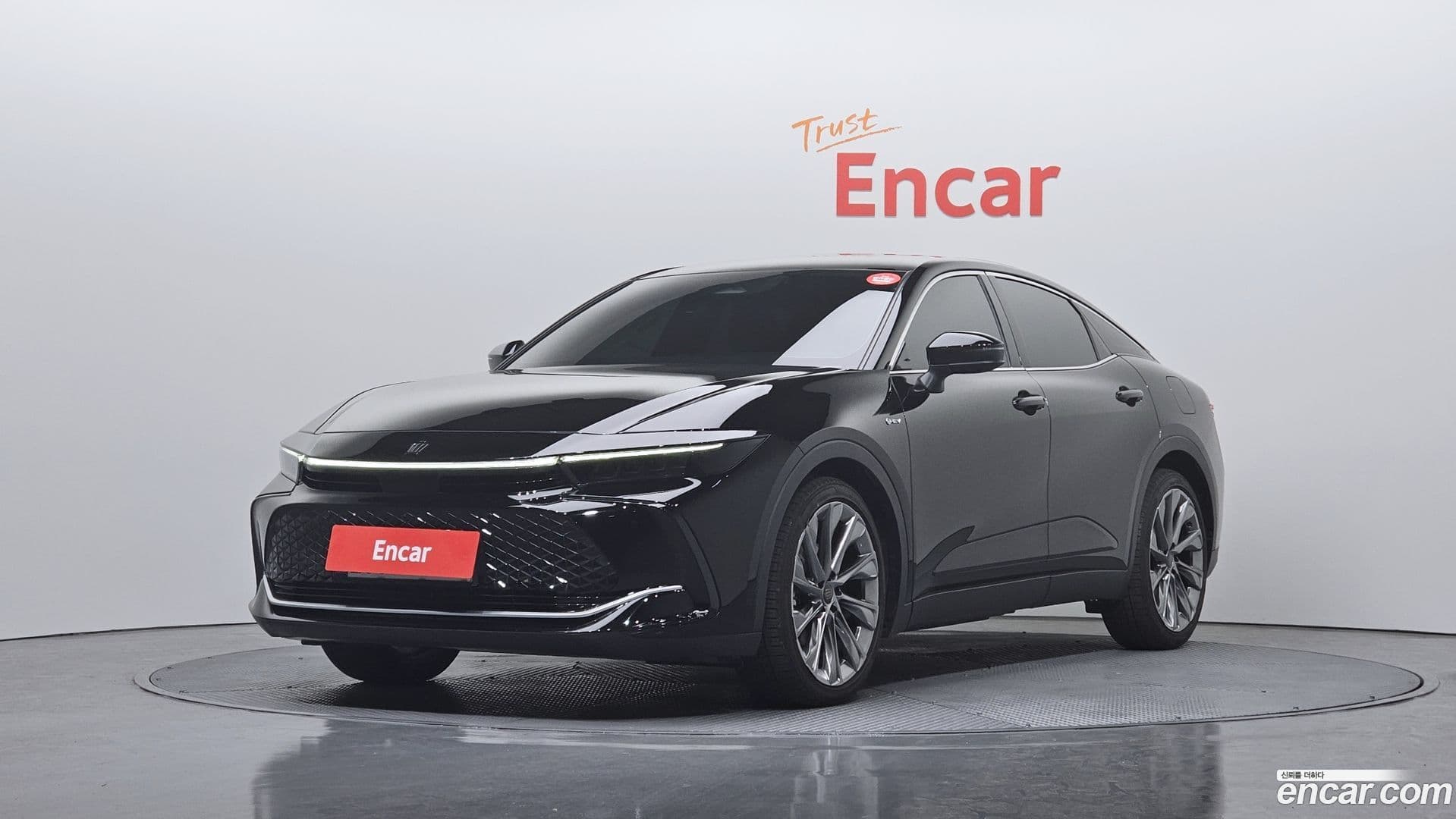 Main__Slider__Photo:Crown Toyota 2024.4-0