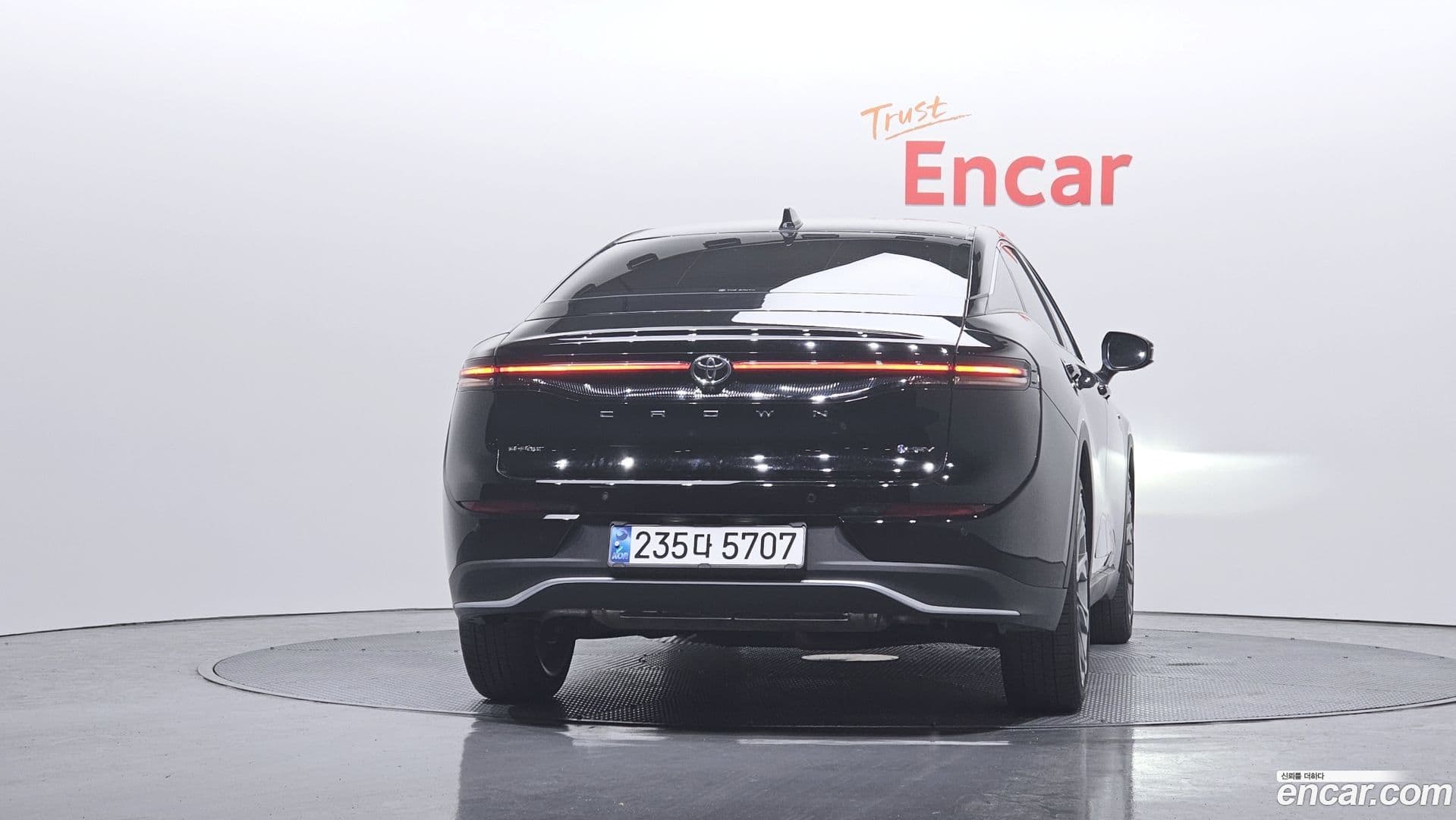 Main__Slider__Photo:Crown Toyota 2024.4-3