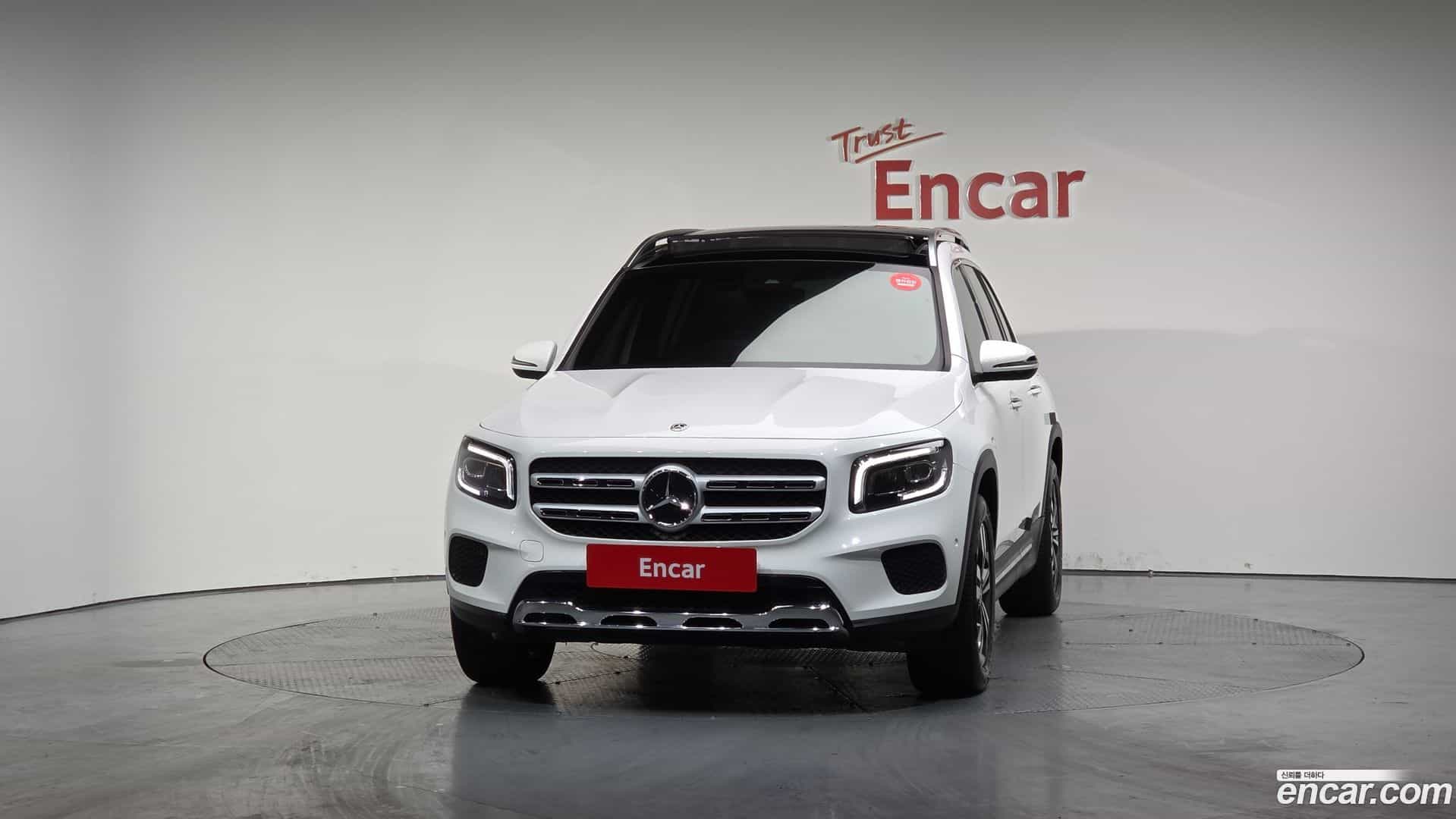 GLB-Class Mercedes-Benz 2021.1-OUTER-003