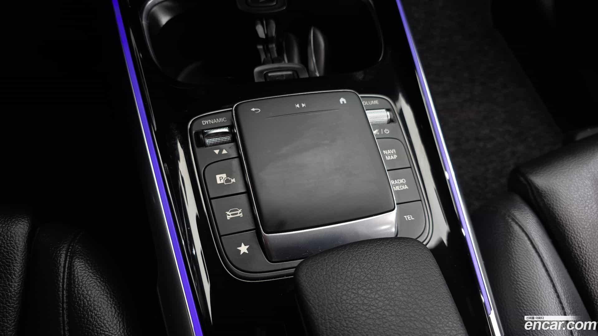 GLB-Class Mercedes-Benz 2021.1-OPTION-020