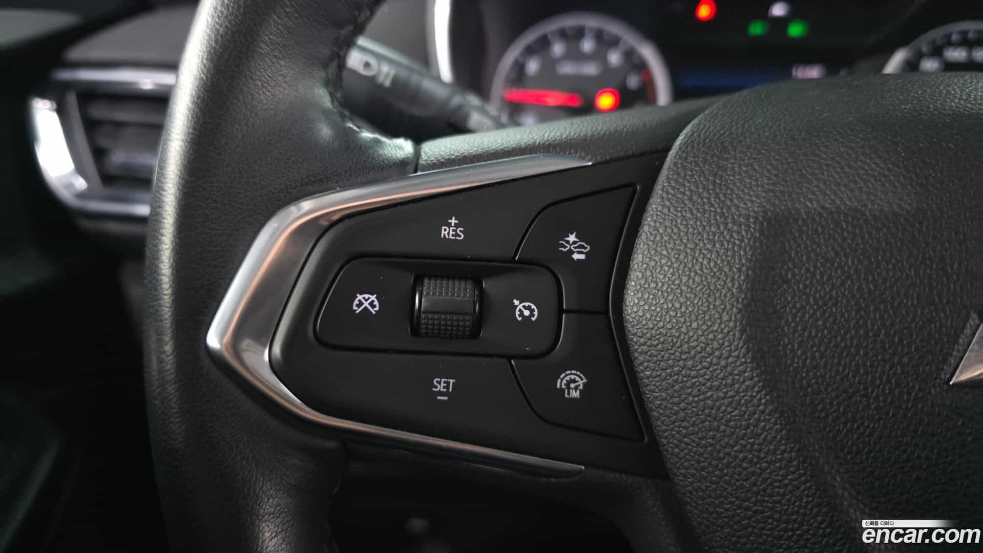 Trailblazer Chevrolet 2020.5-OPTION-018