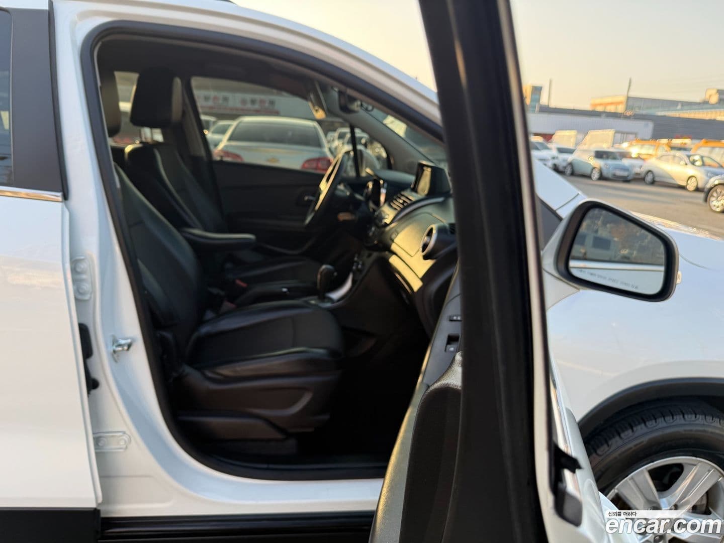 Main__Slider__Photo:Trax ChevroletGMDaewoo 2015.3-9