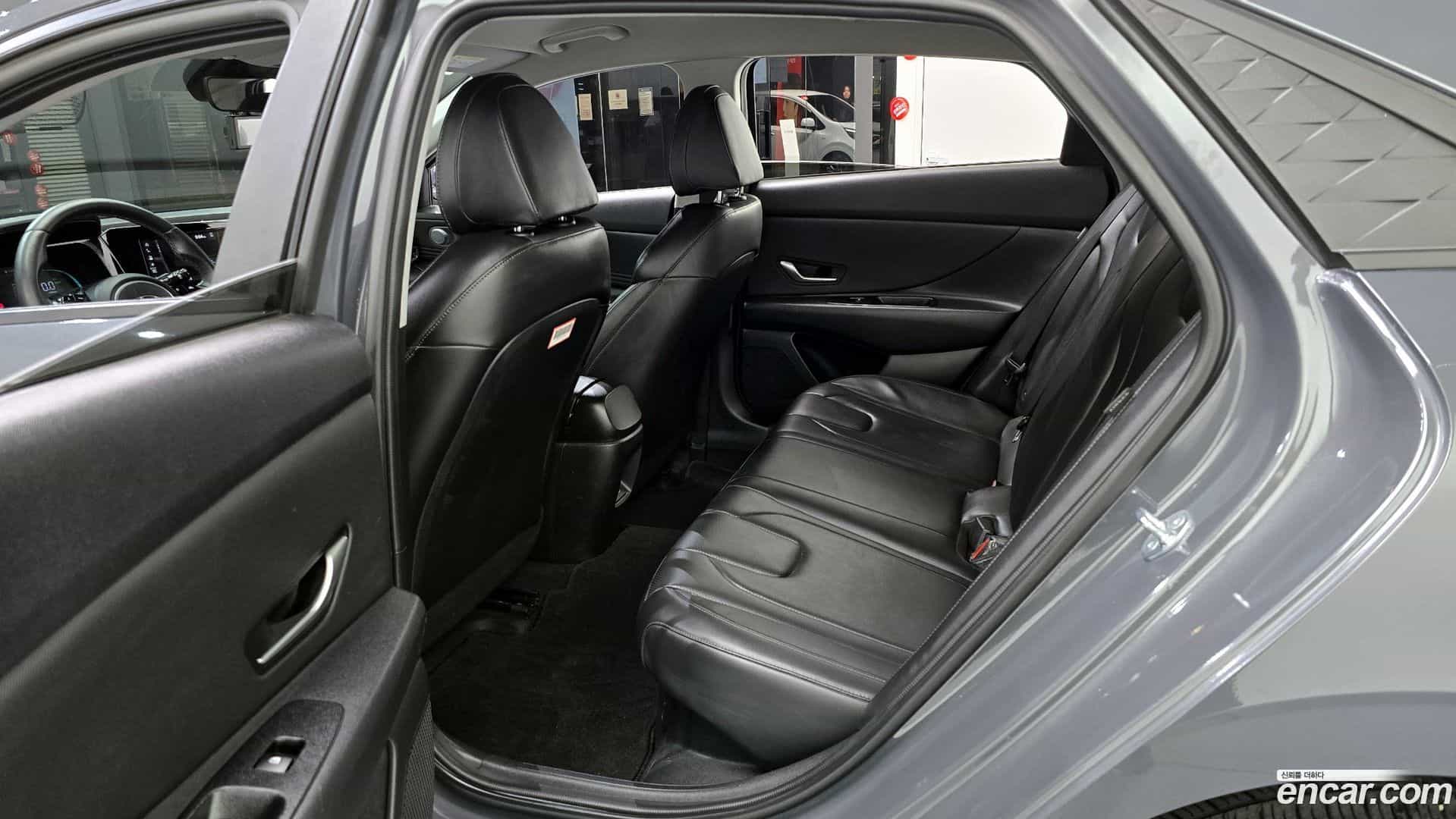 AVANTE Hyundai 2023.7-OPTION-017