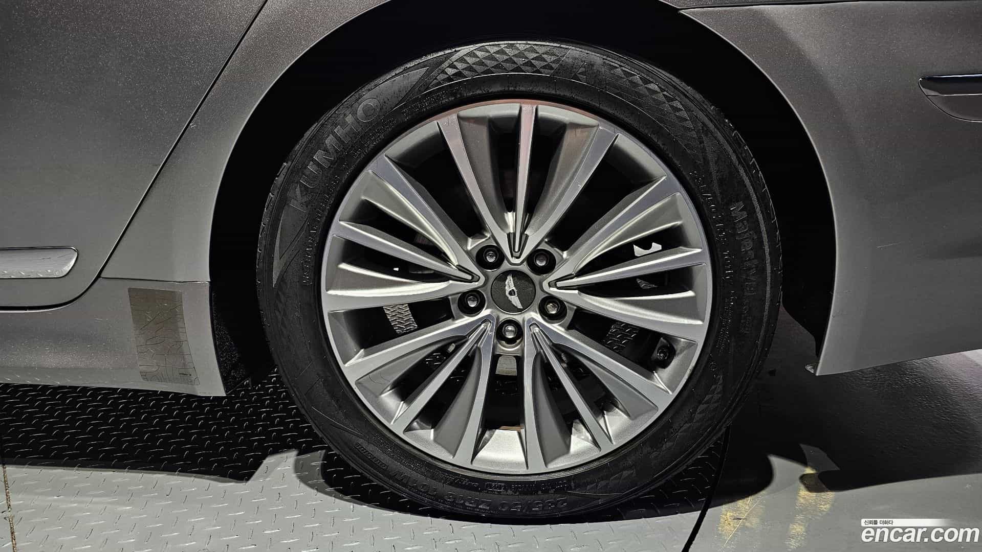 Genesis Hyundai 2012.6-OUTER-005