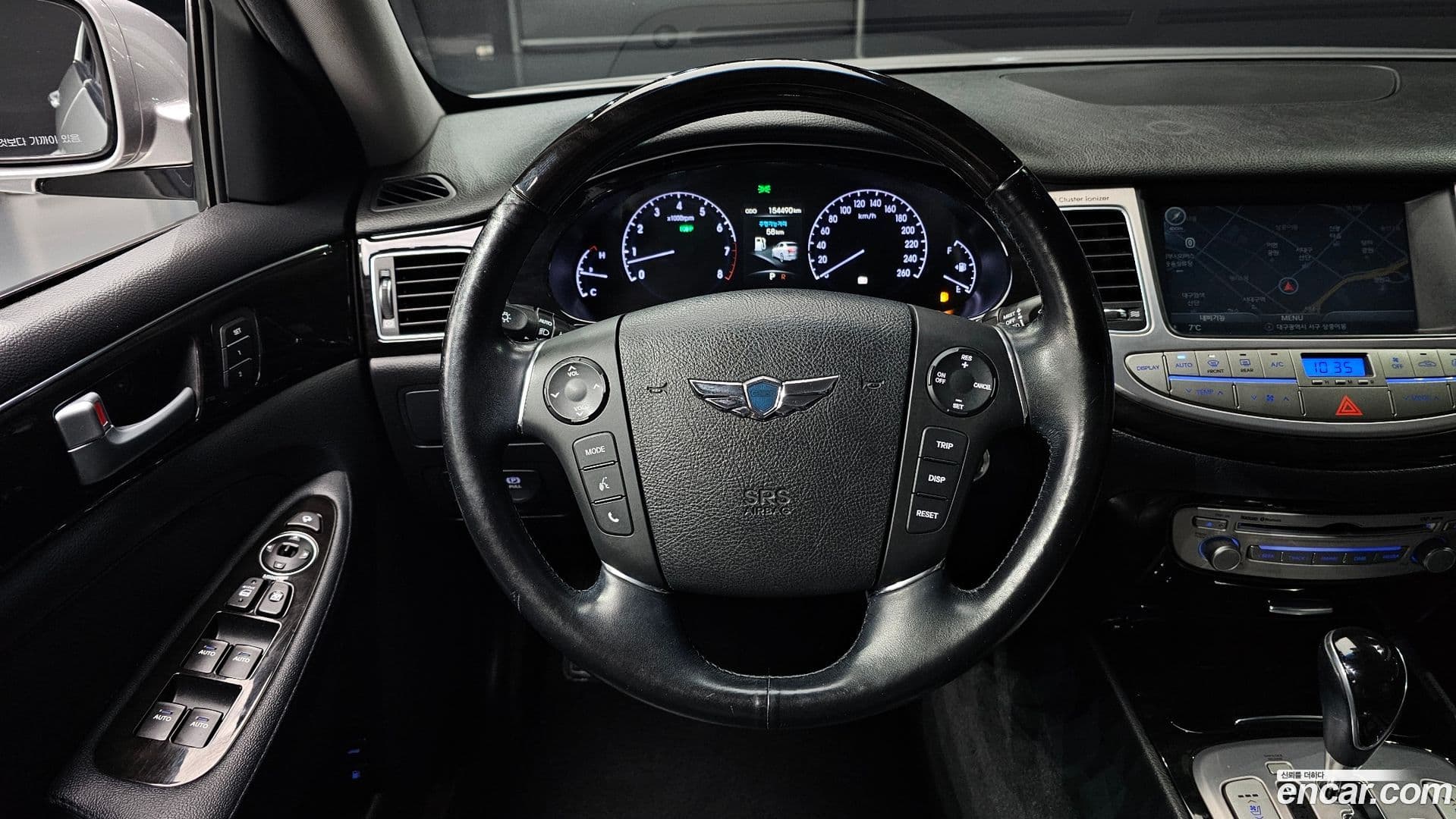 Main__Slider__Photo:Genesis Hyundai 2012.6-12