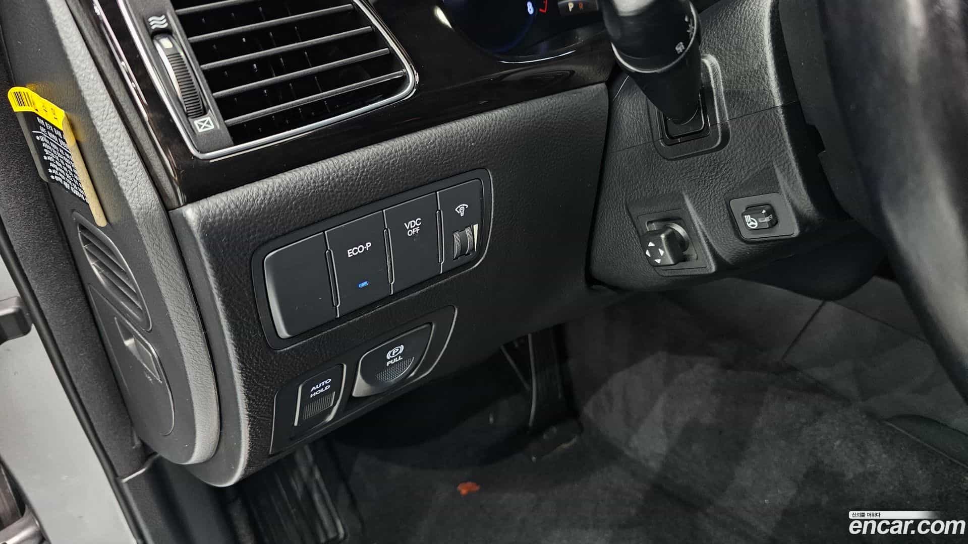 Genesis Hyundai 2012.6-OPTION-018