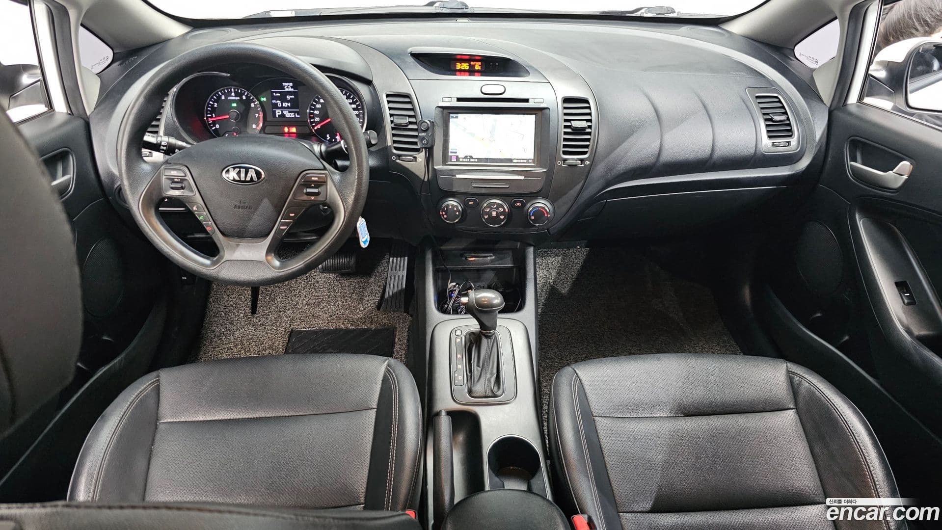 Main__Slider__Photo:K3 Kia 2013.3-6
