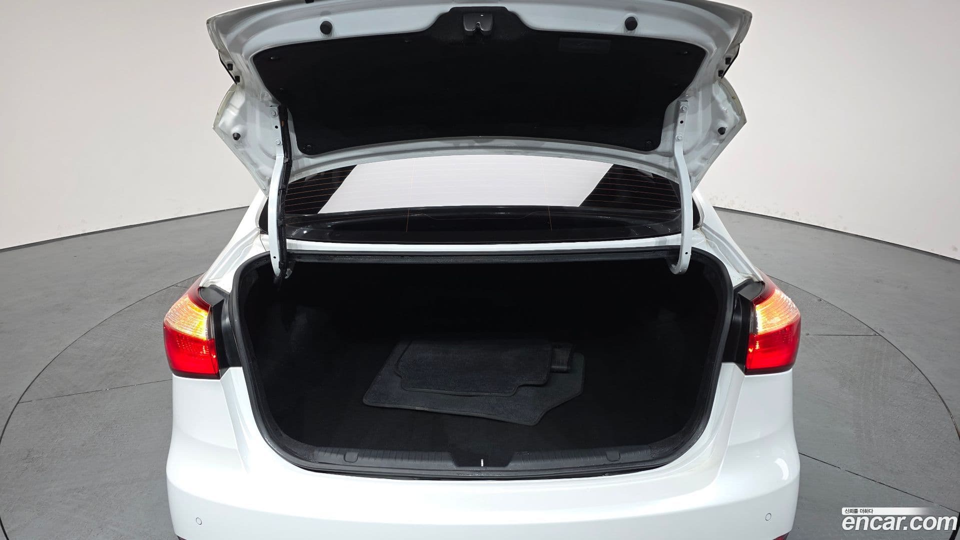 Main__Slider__Photo:K3 Kia 2013.3-19