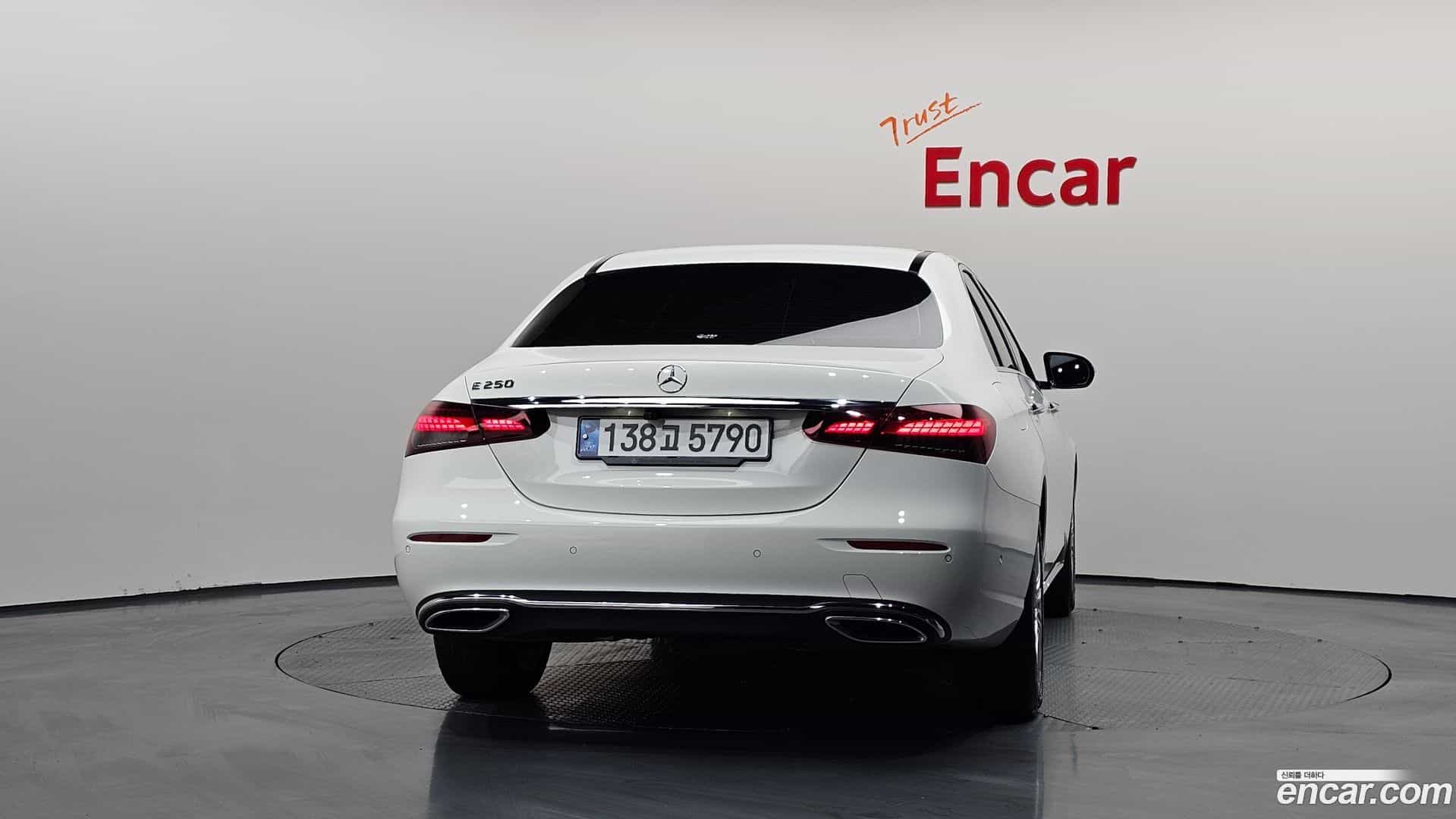 E-Class Mercedes-Benz 2020.11-OUTER-004