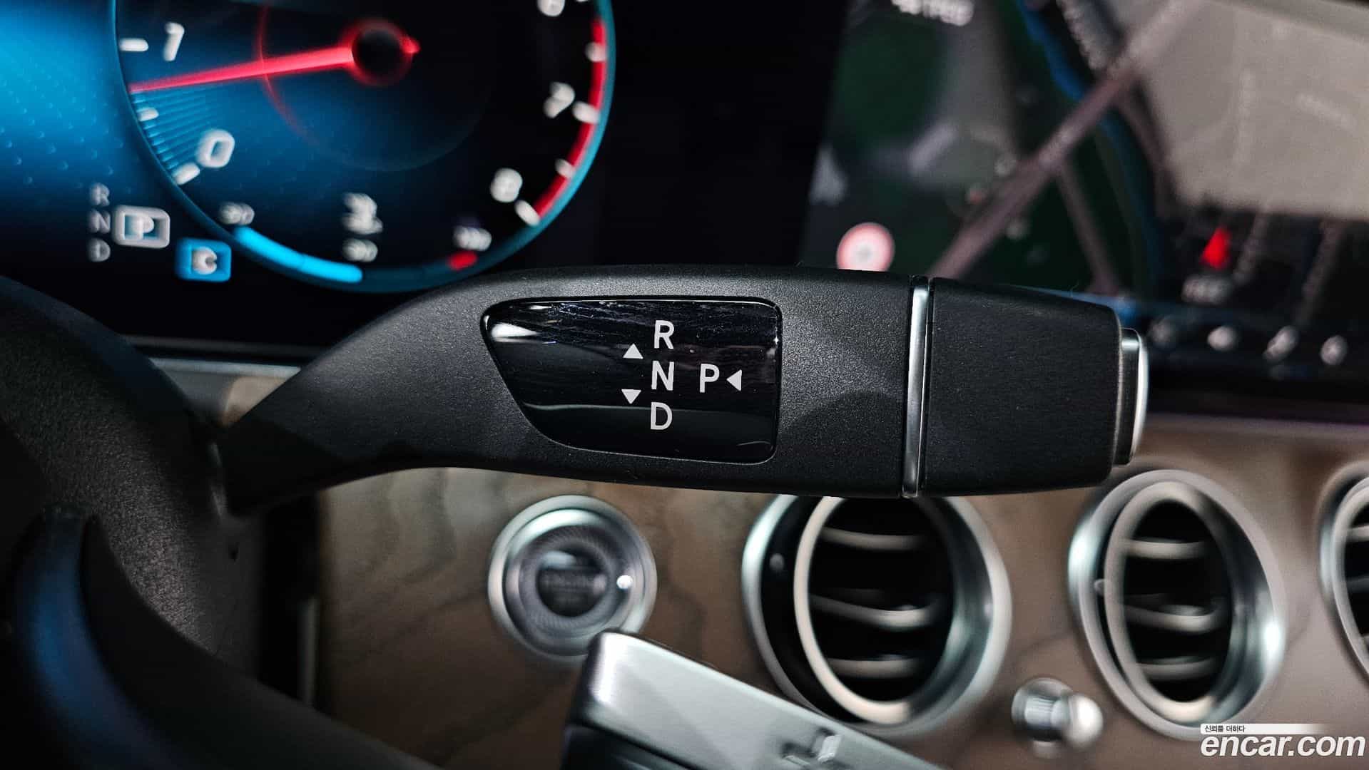 E-Class Mercedes-Benz 2020.11-INNER-009