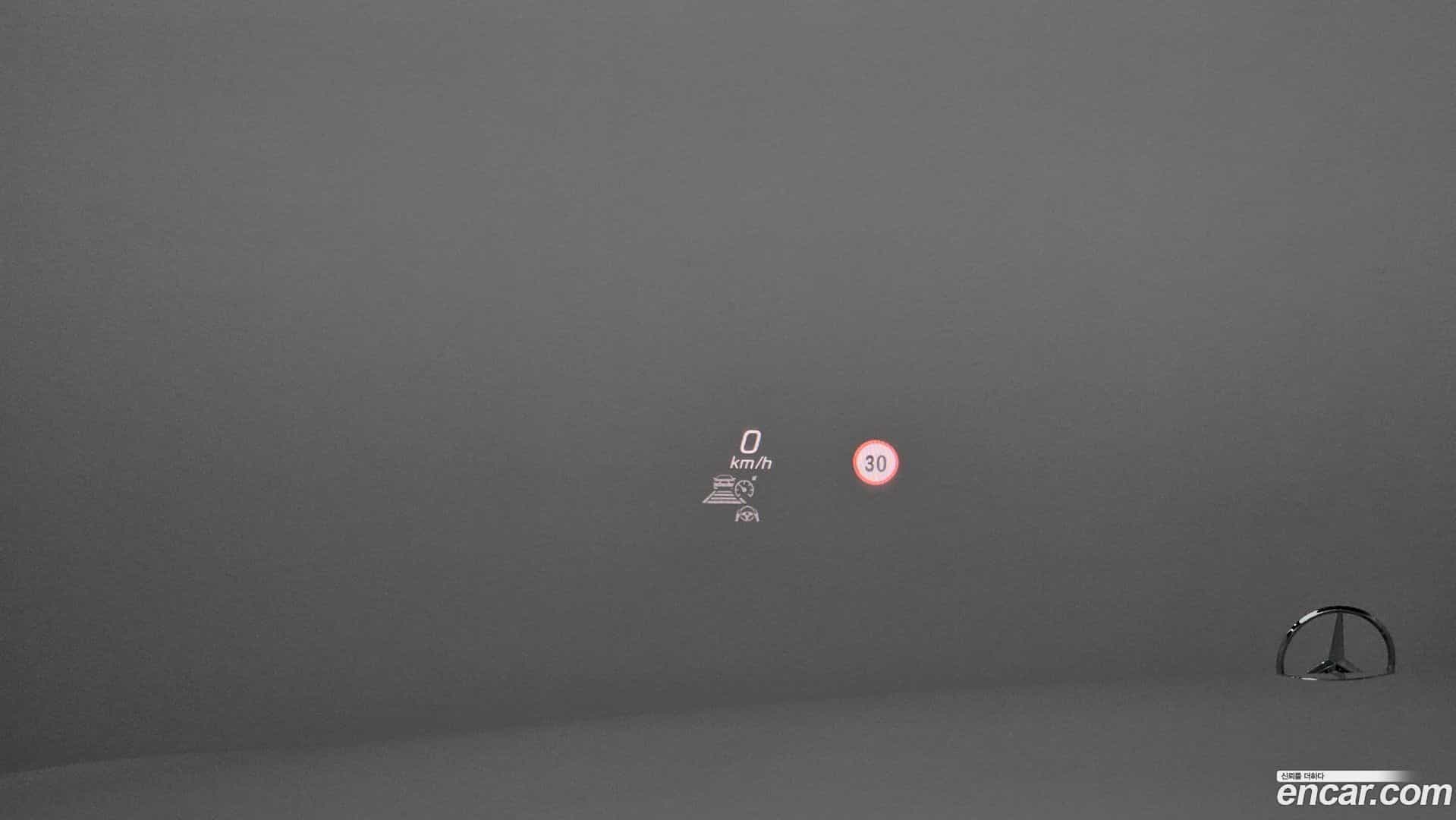 E-Class Mercedes-Benz 2020.11-OPTION-021