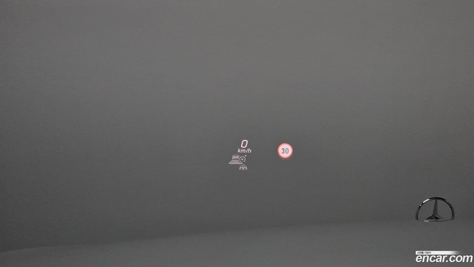 Main__Slider__Photo:E-Class Mercedes-Benz 2020.11-16