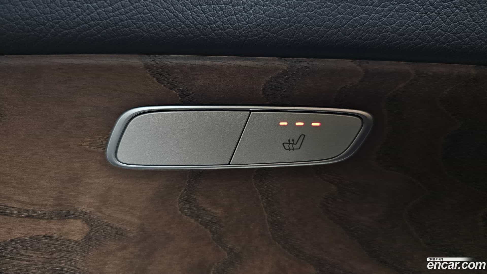 E-Class Mercedes-Benz 2020.11-OPTION-022