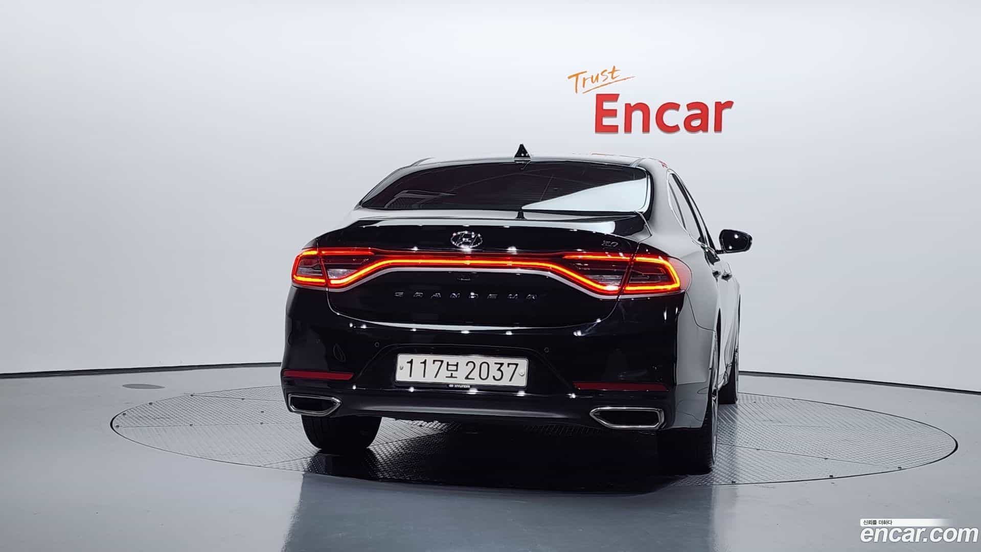 Grandeur Hyundai 2017.2-OUTER-004