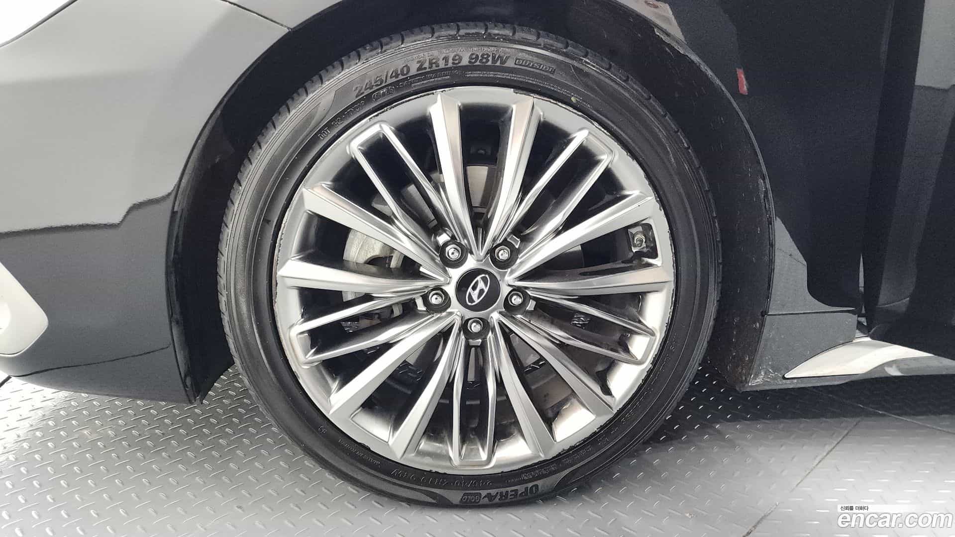 Grandeur Hyundai 2017.2-OUTER-005