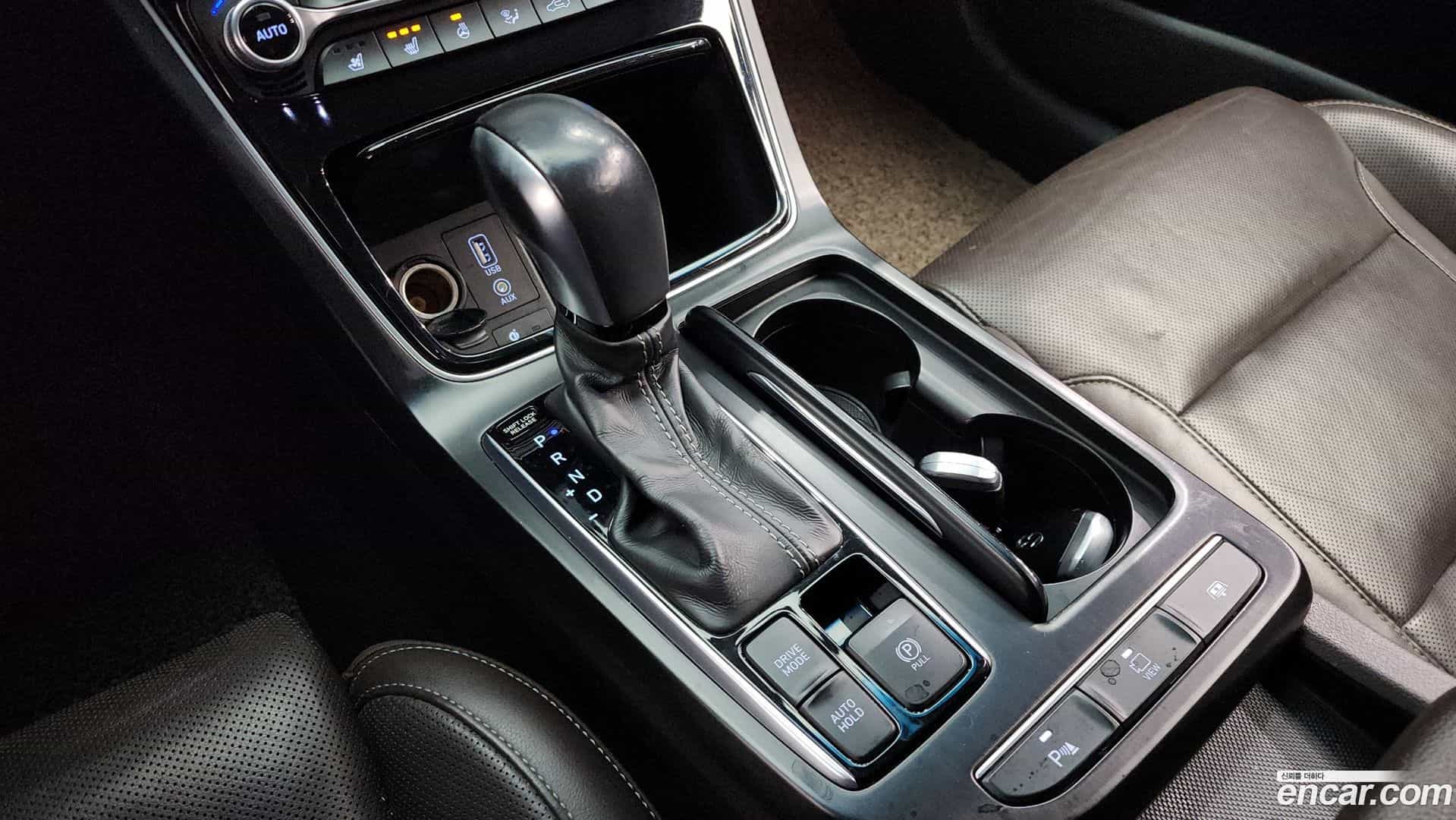 Grandeur Hyundai 2017.2-INNER-009