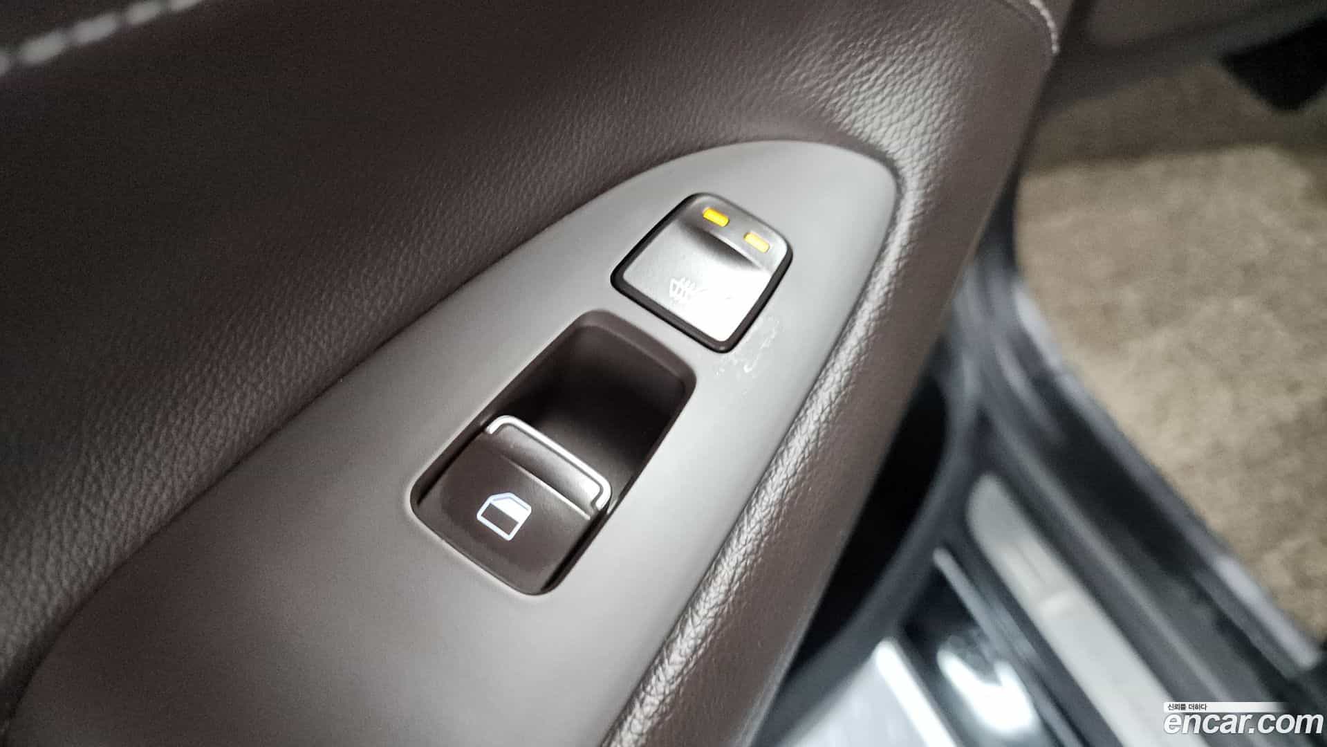 Grandeur Hyundai 2017.2-OPTION-023