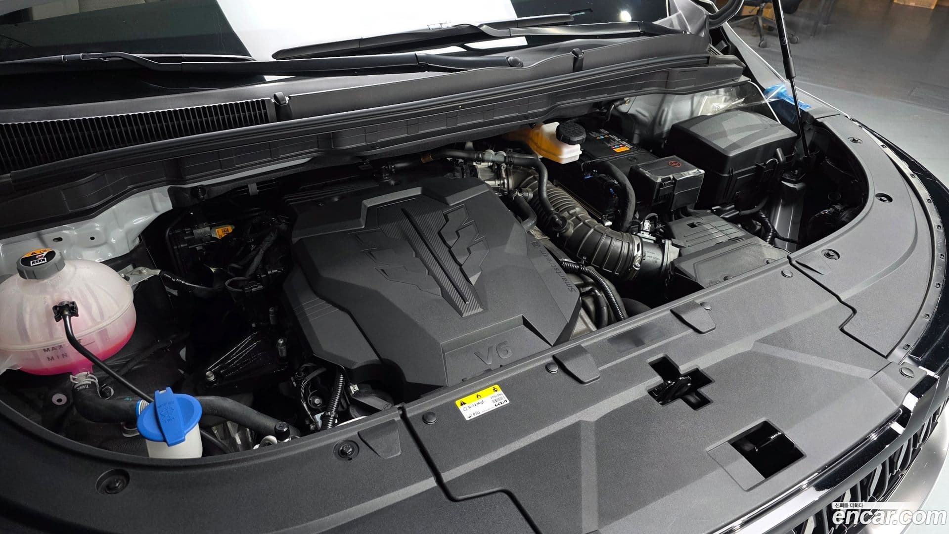 Main__Slider__Photo:Canival Kia 2023.10-5