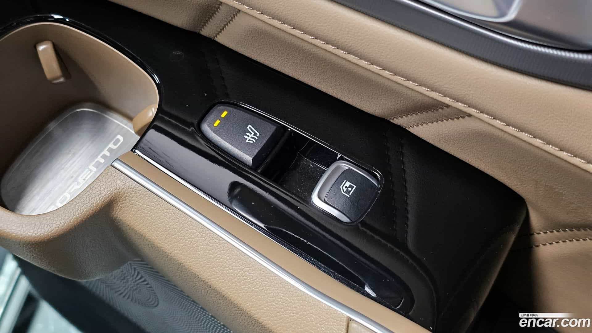 Sorento Kia 2023.8-OPTION-022