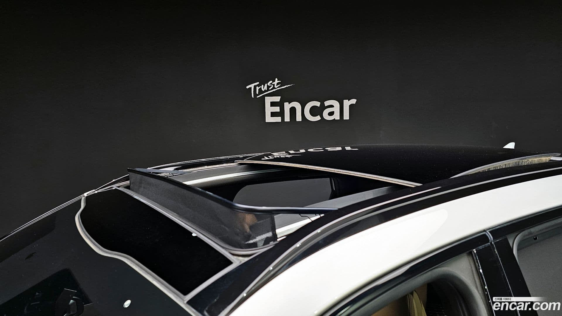 Main__Slider__Photo:Sorento Kia 2023.8-19