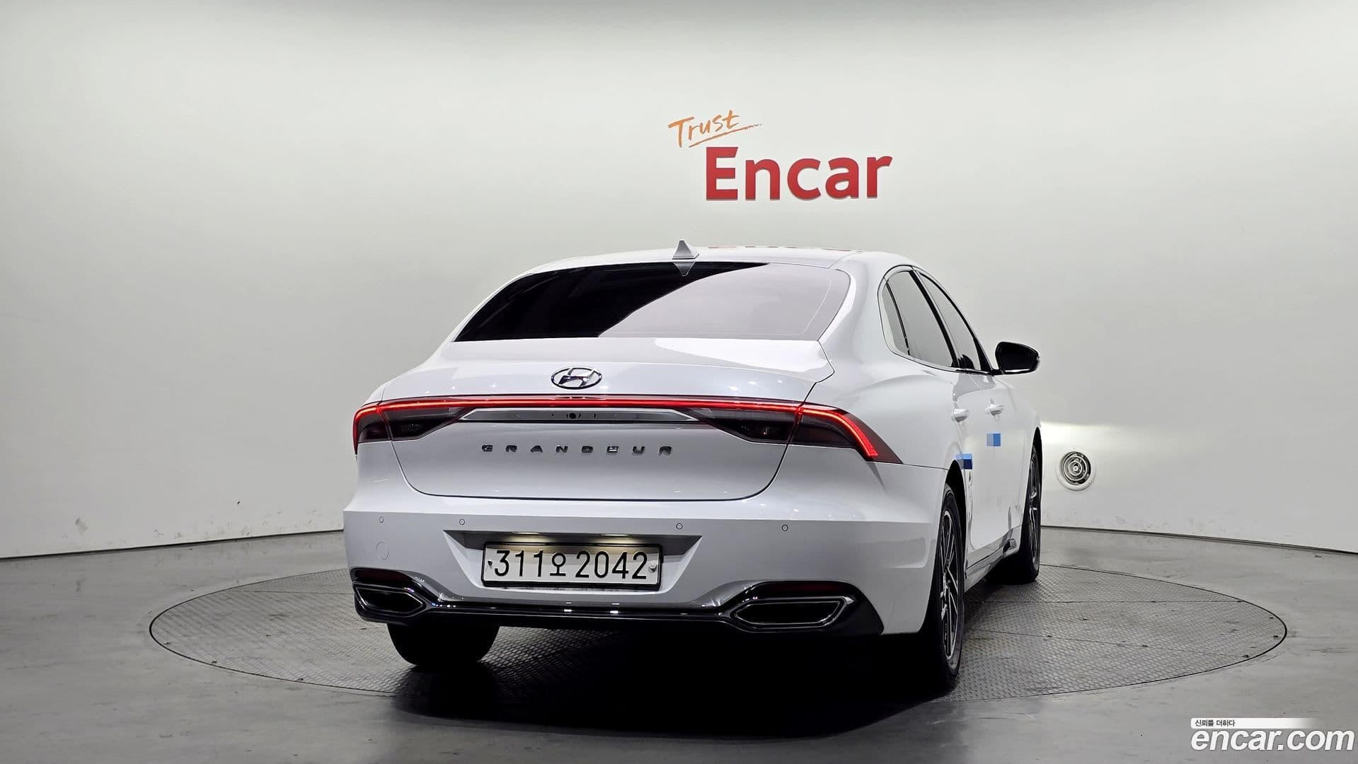 Main__Slider__Photo:Grandeur Hyundai 2022.1-3