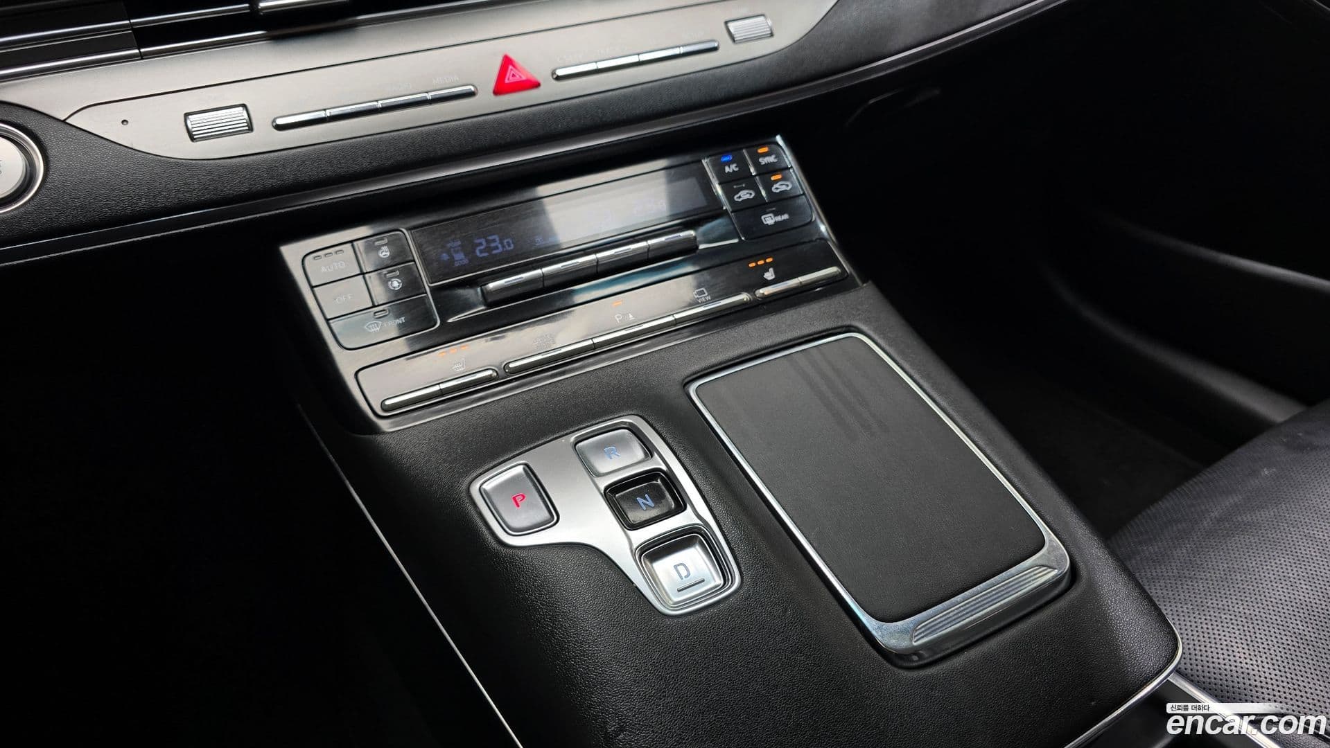 Main__Slider__Photo:Grandeur Hyundai 2022.1-8