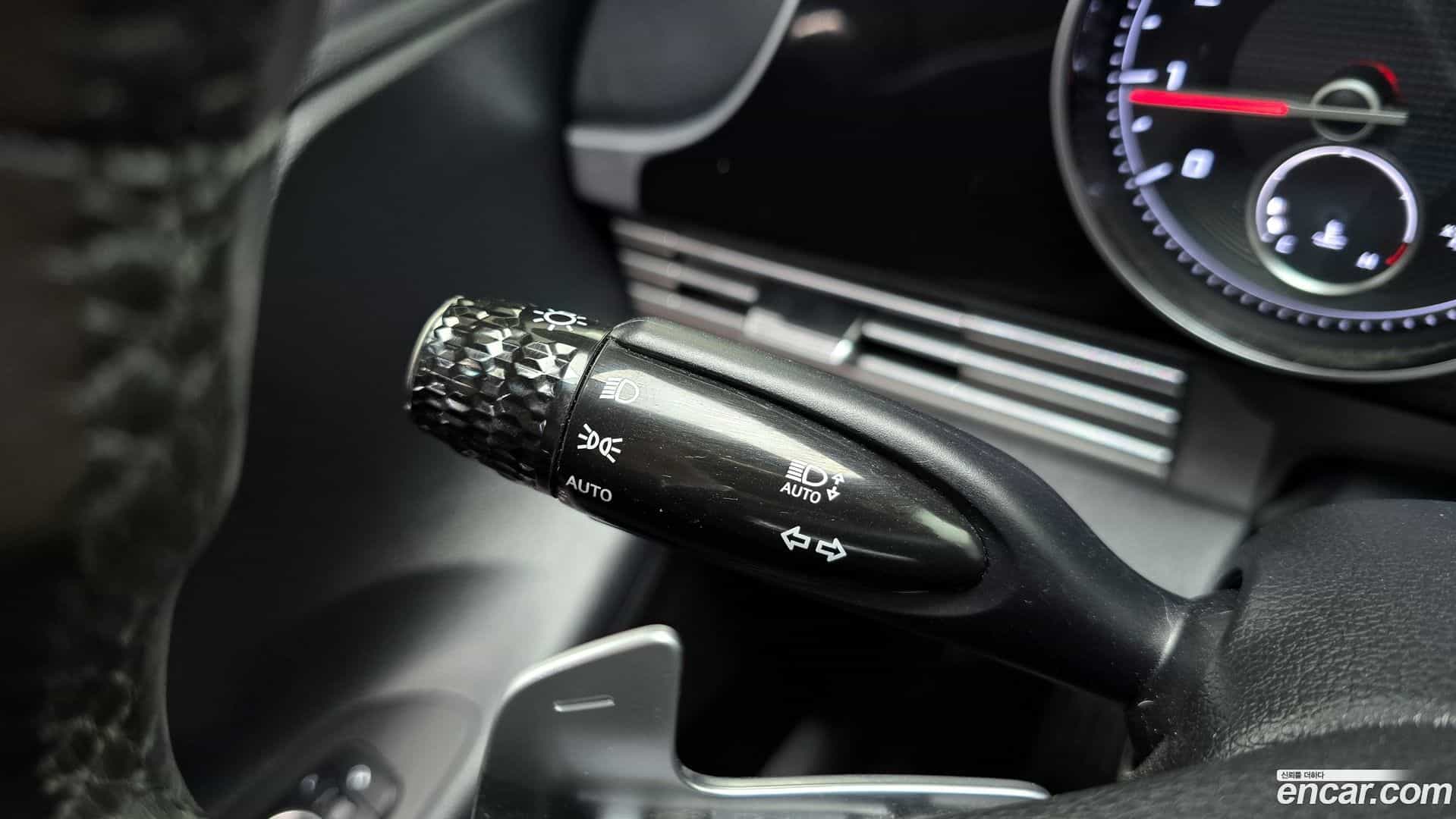 Grandeur Hyundai 2022.1-OPTION-020