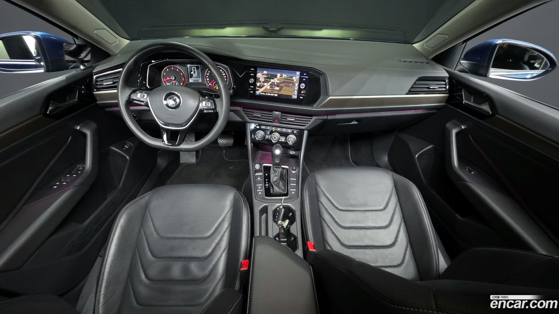 Main__Slider__Photo:Jetta Volkswagen 2020.11-6