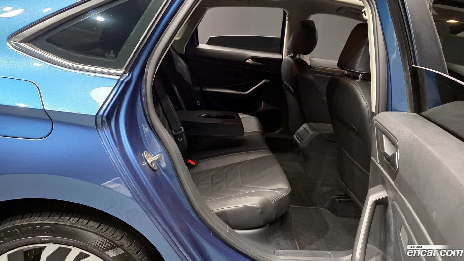 Jetta Volkswagen 2020.11-OPTION-016