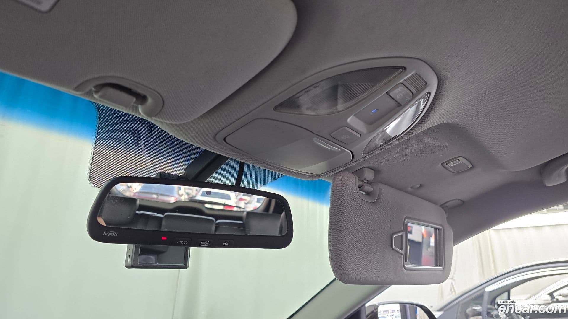 Main__Slider__Photo:Santafe Hyundai 2017.3-17