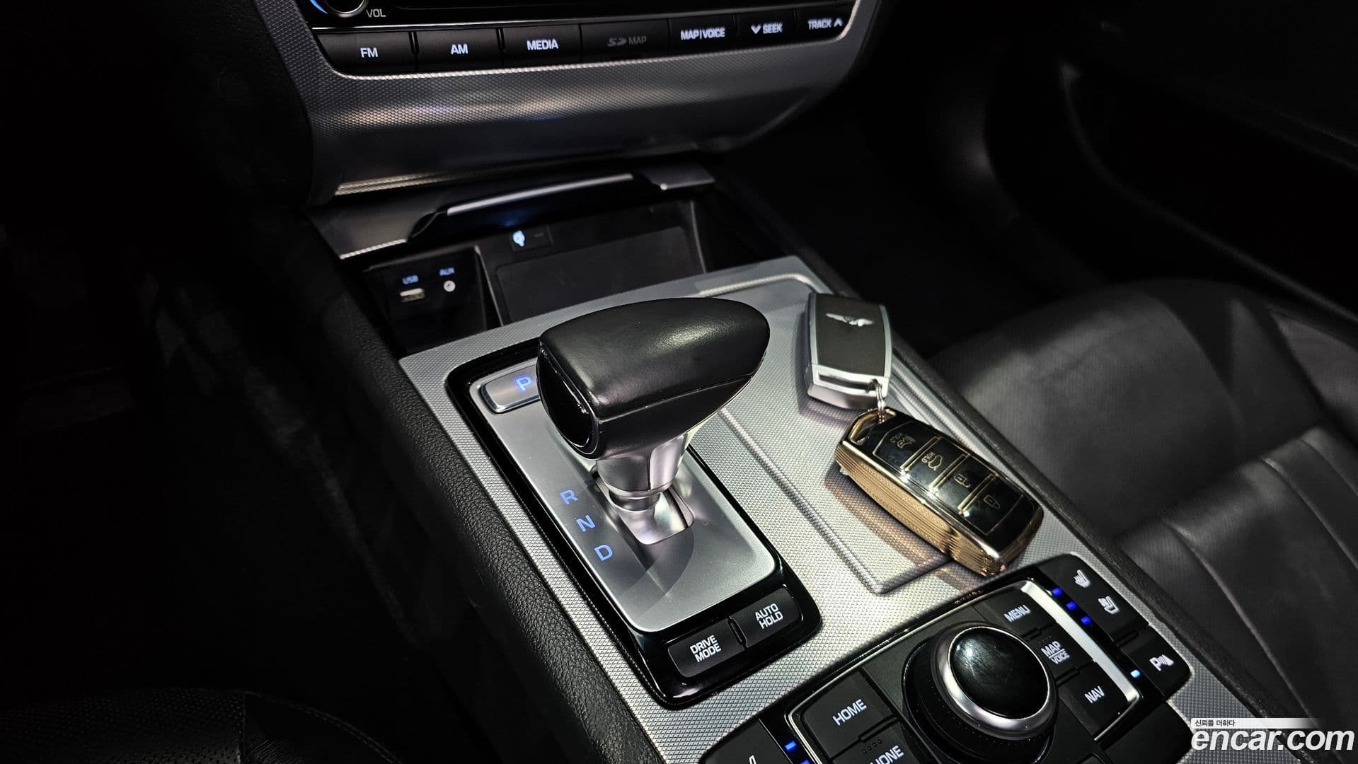 Main__Slider__Photo:G80 Genesis 2017.9-8