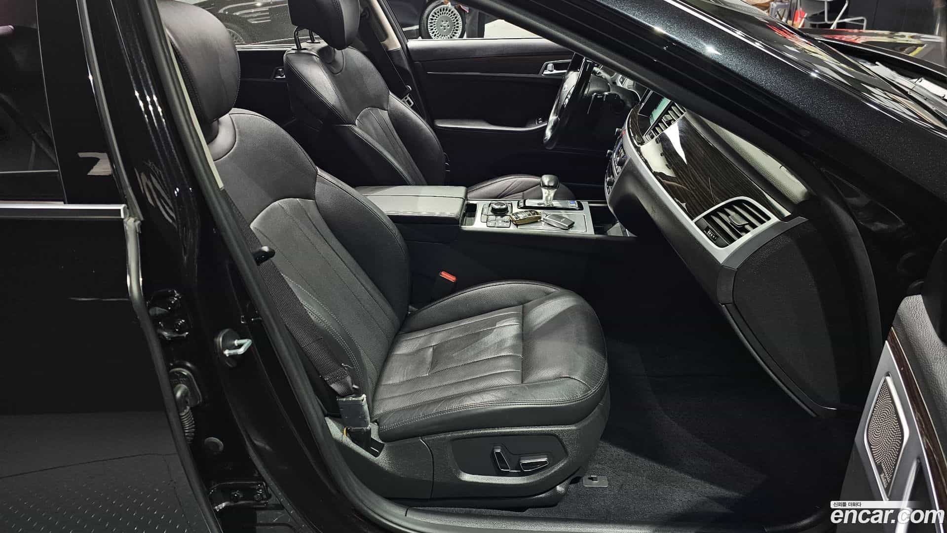 G80 Genesis 2017.9-INNER-010