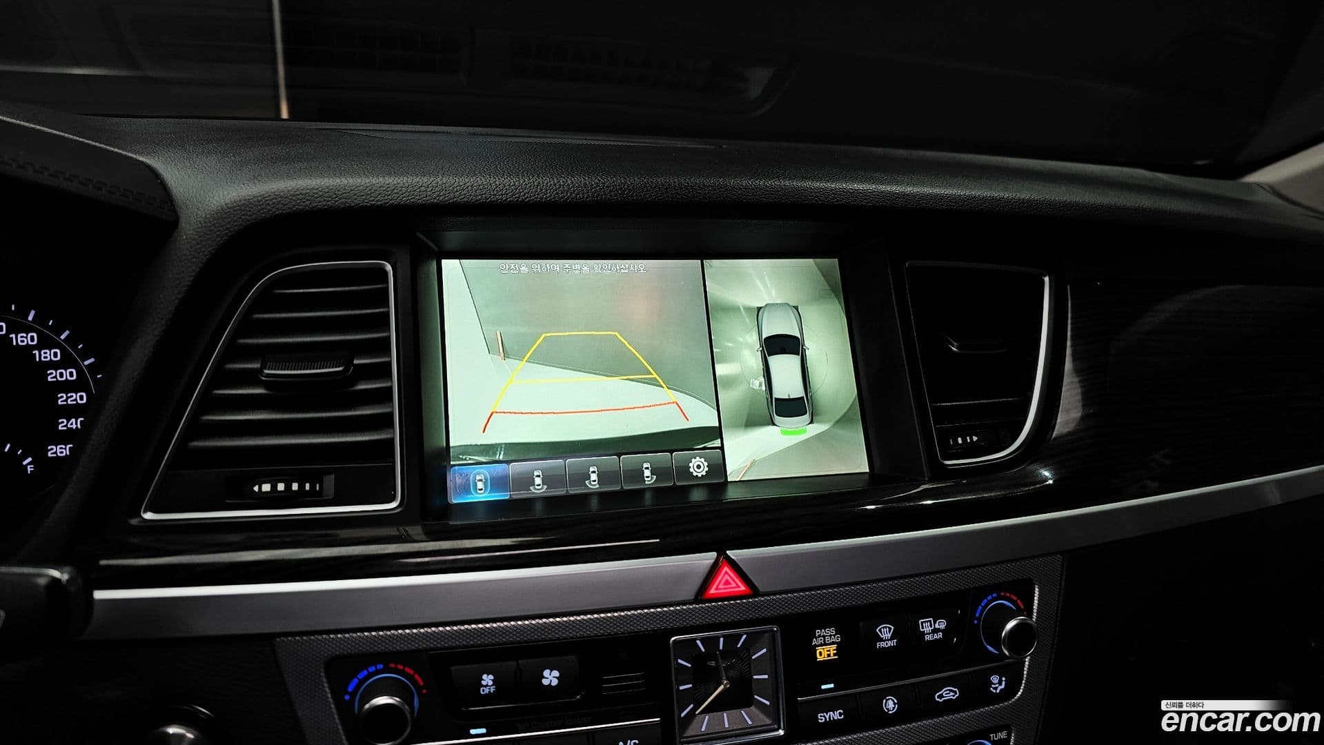 Main__Slider__Photo:G80 Genesis 2017.9-14