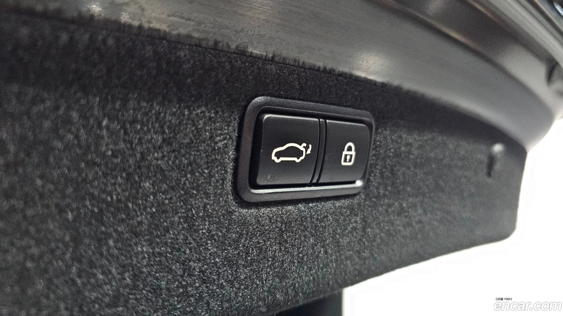 Main__Slider__Photo:G80 Genesis 2017.9-15