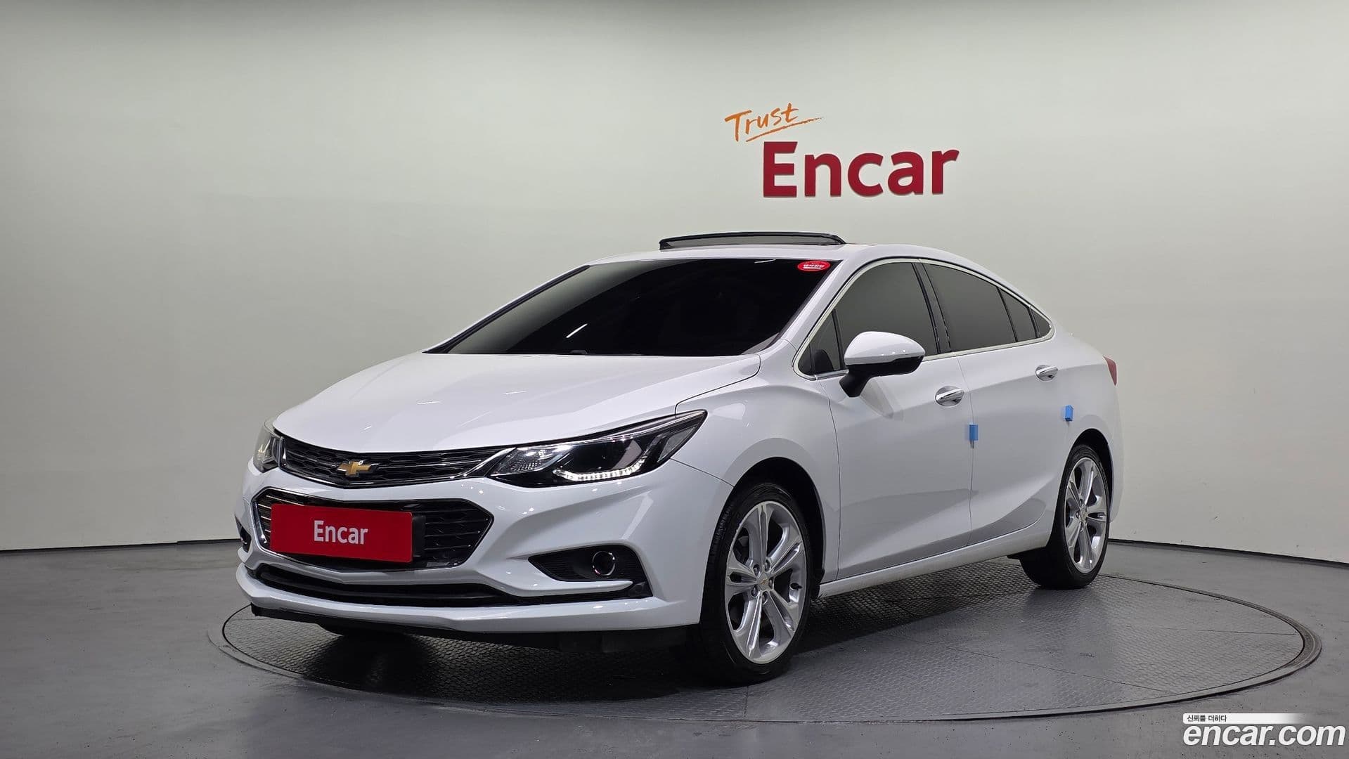 Main__Slider__Photo:Cruze Chevrolet 2017.11-0